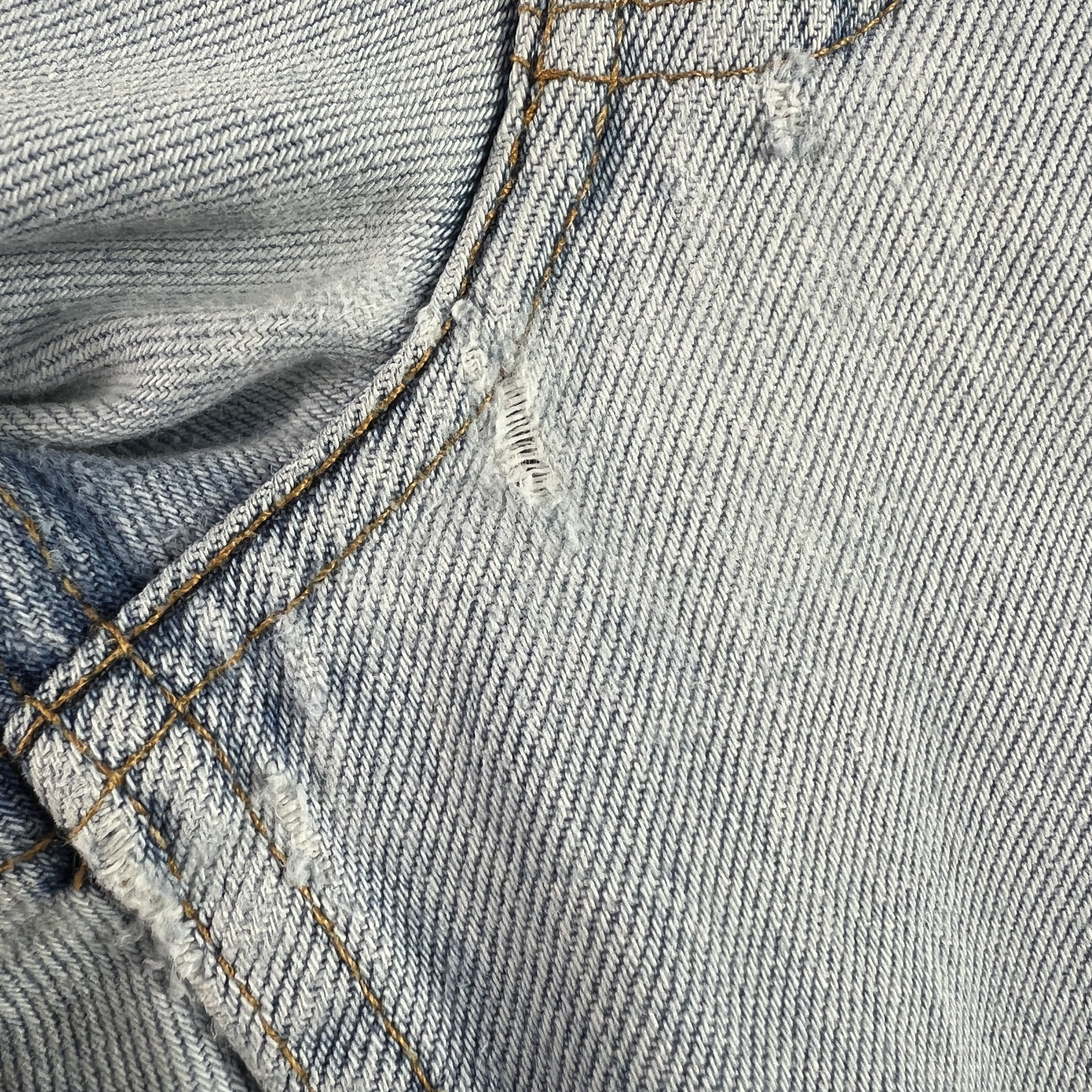 Levi's Y2K Levi's Jeans 560 Loose Tapered Blue Faded Cotton Denim Size US 35 - 3 Thumbnail