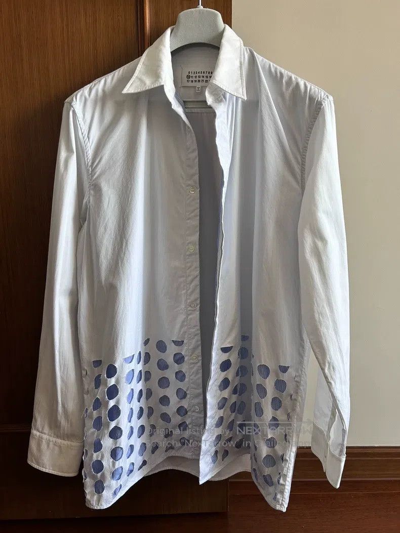 Maison Margiela Maison Margiela Size39 Classic hole-hole shirt Size US XXS / EU 40 - 2 Thumbnail