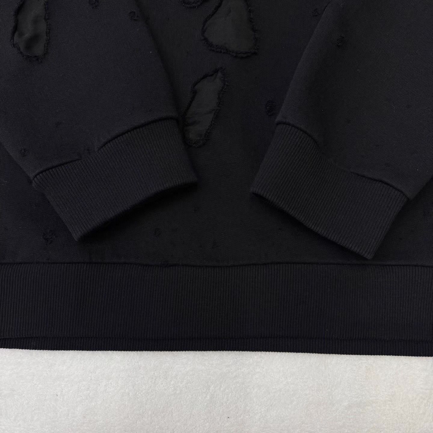 Givenchy GIVENCHY Black Distressed Hoodie。 Q10 Size US XXL / EU 58 / 5 - 2 Thumbnail