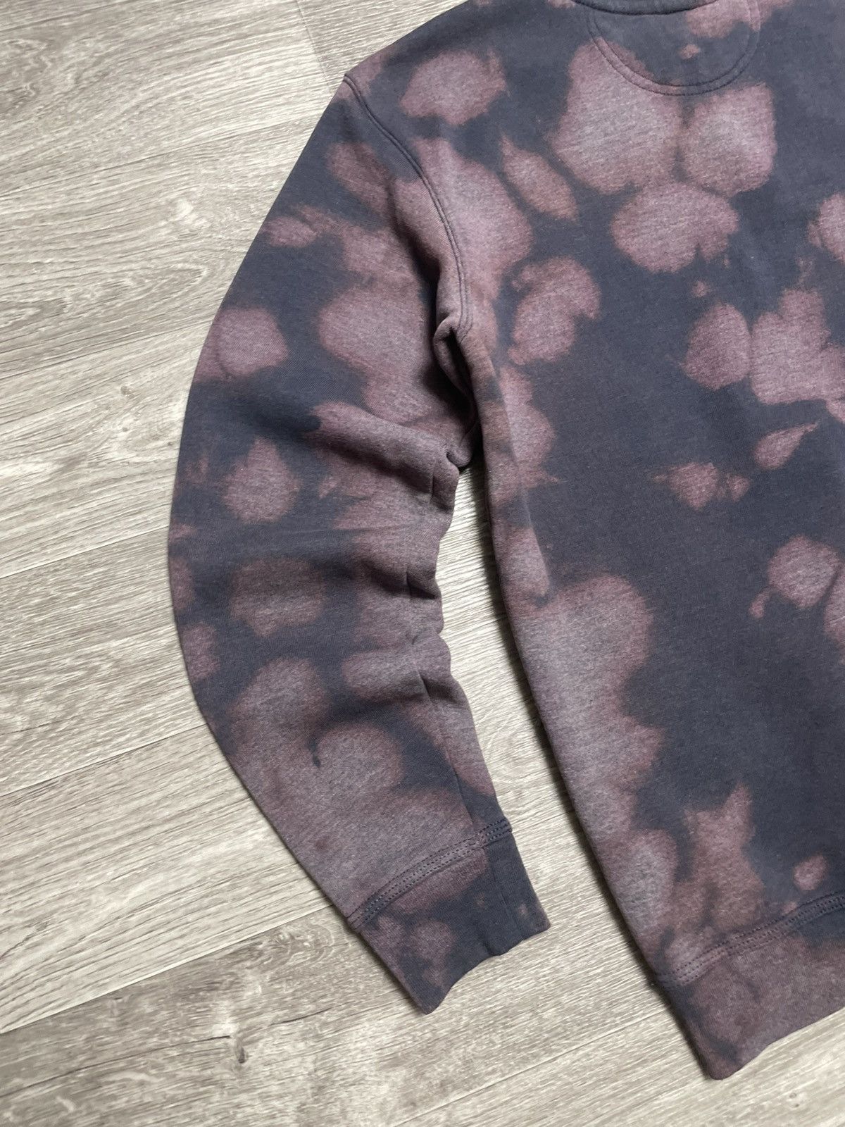 Carhartt Vintage Carhartt Tie Dye Sweatshirt Crewneck Custom Y2K Size US S / EU 44-46 / 1 - 12 Thumbnail