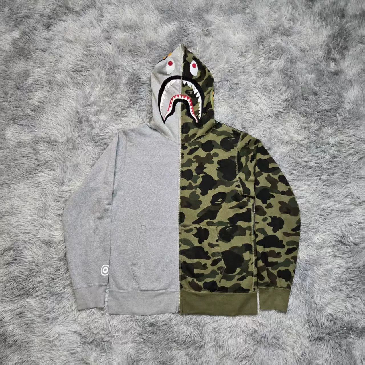 Bape Bape Green Shark Sweatshirt Pullover Size US L / EU 52-54 / 3 - 1 Thumbnail