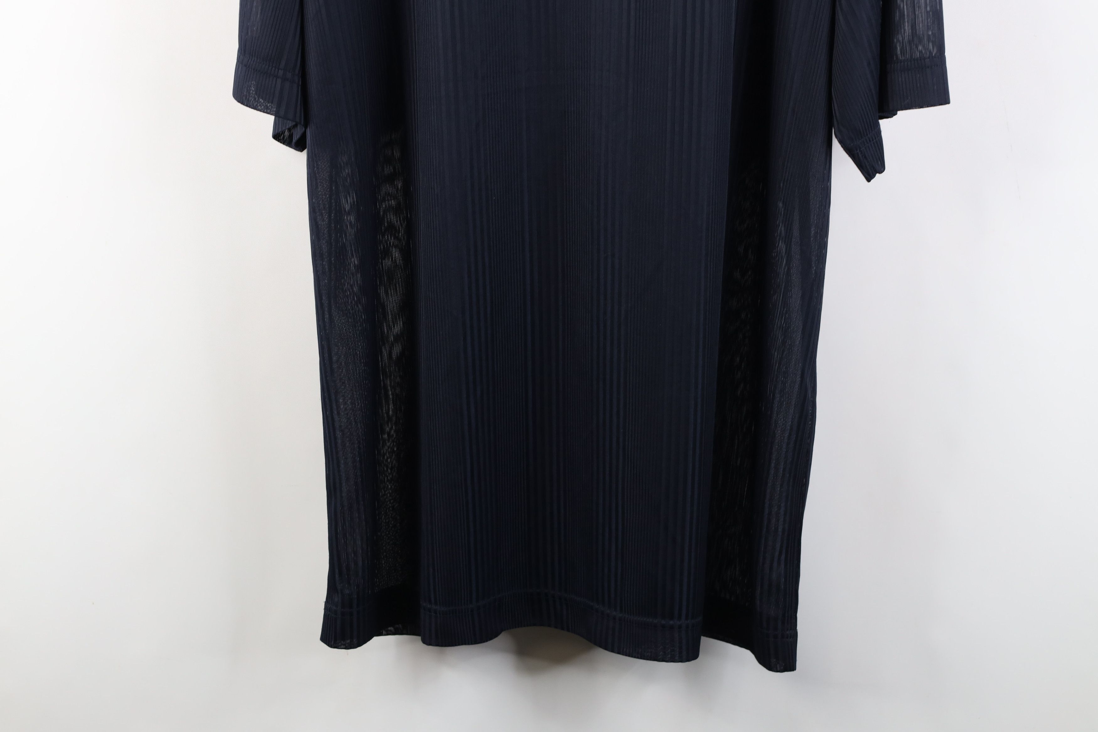 Southpole Vintage 90s Y2K Southpole Sheer Knit T-Shirt Navy Blue Size US M / EU 48-50 / 2 - 13 Thumbnail