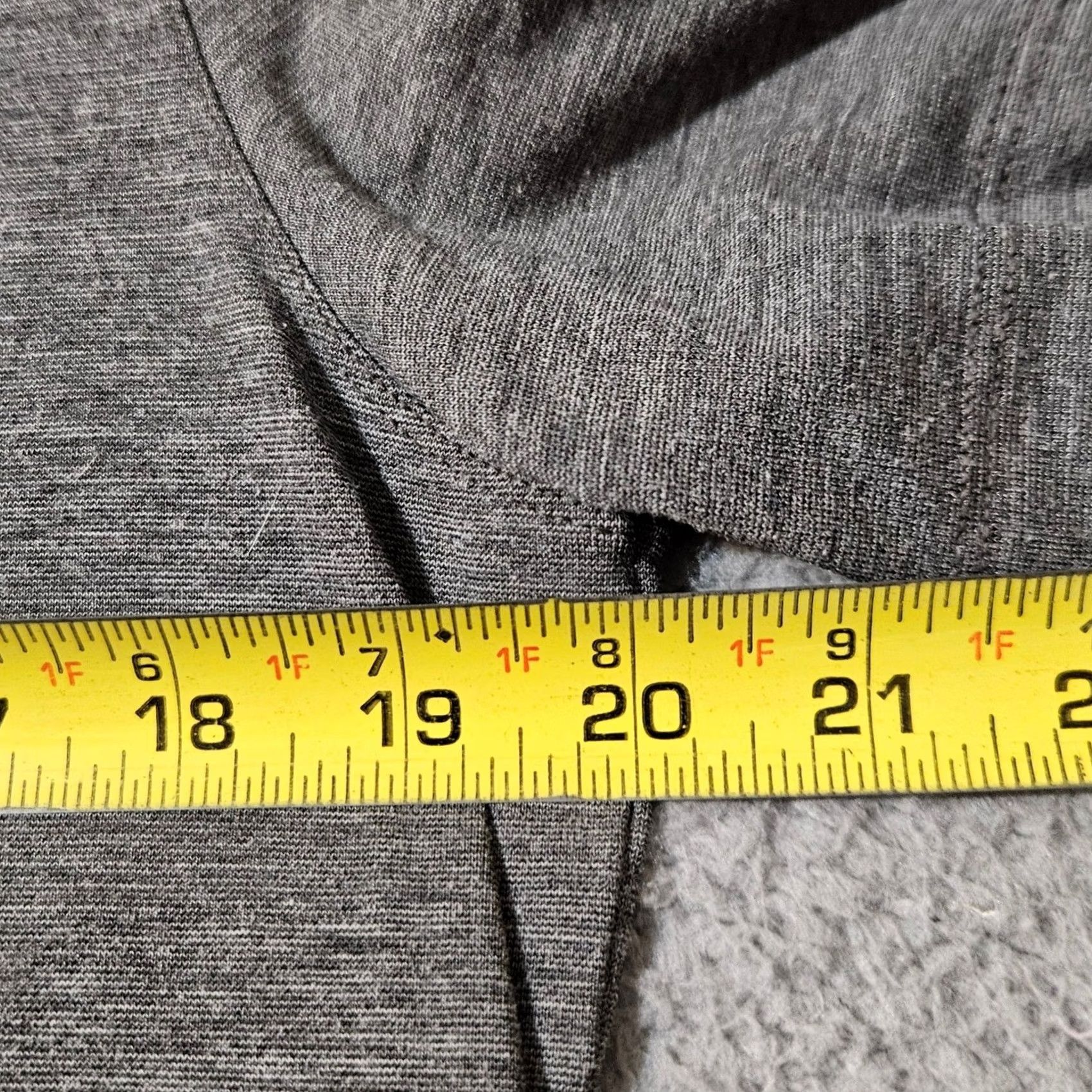 Lululemon Lululemon Polo Shirt Mens Size Medium Gray Performance Short Sleeve Casual Golf Size US M / EU 48-50 / 2 - 6 Thumbnail