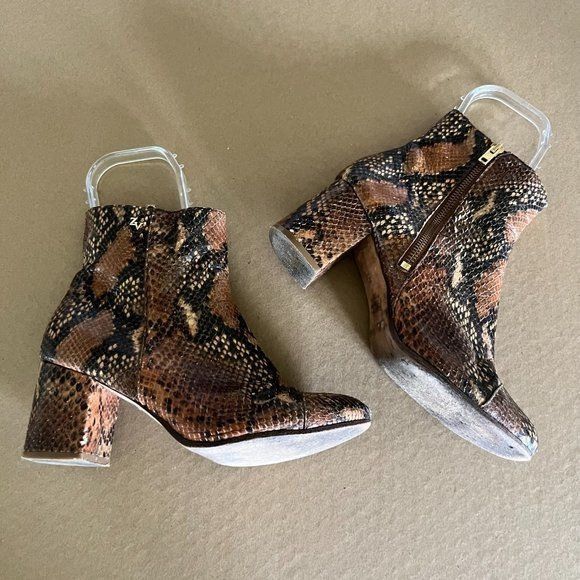 Zadig & Voltaire Zadig & Voltaire Glimmer Wilk Embossed Snake Heeled Boots Size US 8 / IT 38 - 4 Thumbnail