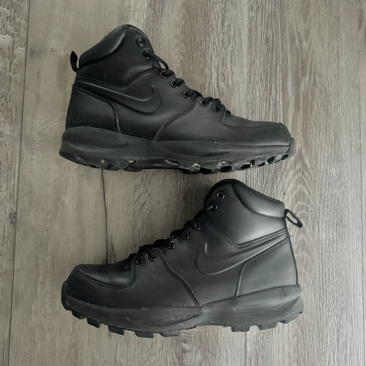 Nike NIKE • Manoa "Leather Black" (8M) Size US 8 / EU 41 - 2 Thumbnail