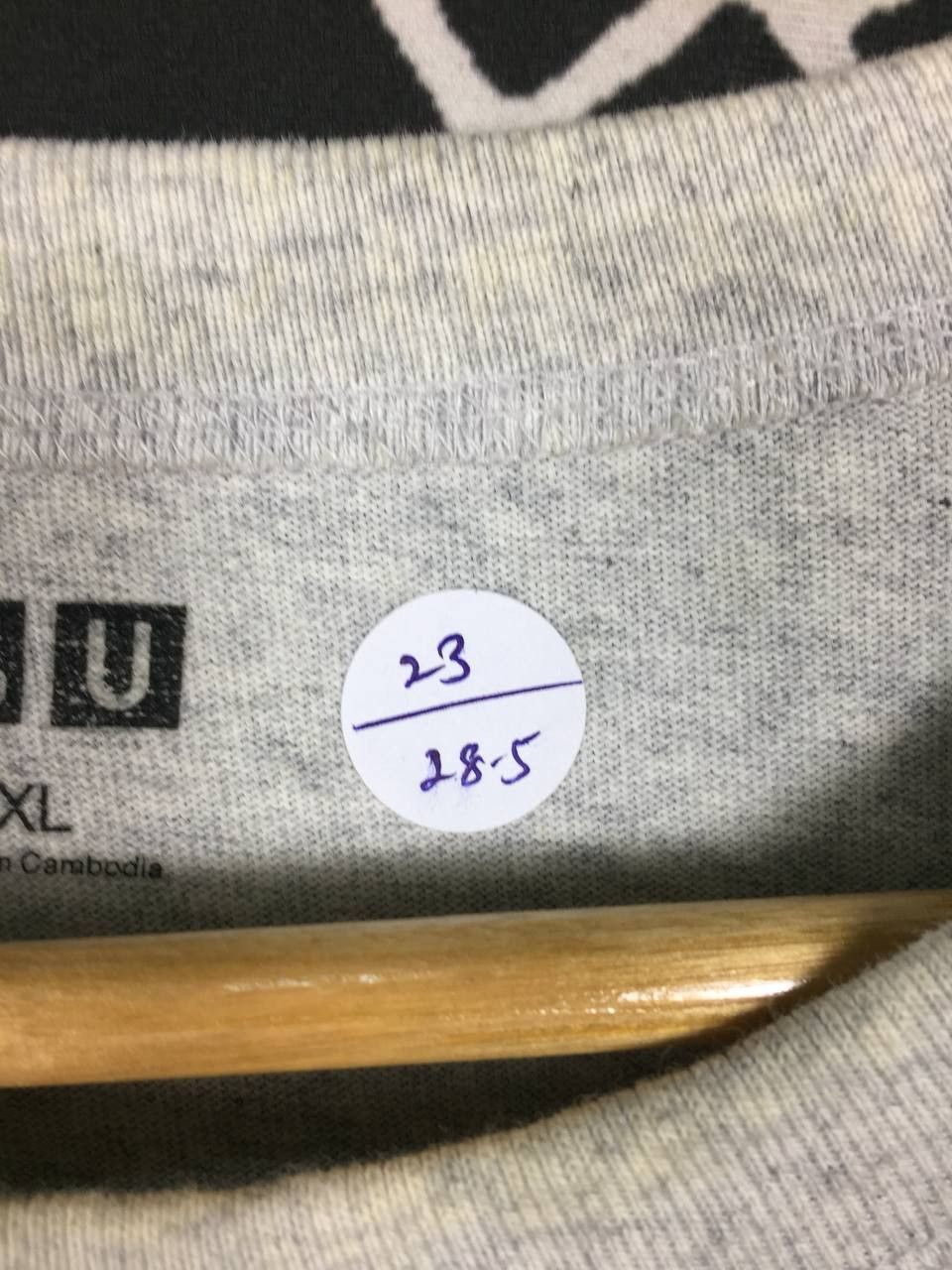 Japanese Brand × Uniqlo Uniqlo U Crew Neck Plain Casual Short Sleeve Tee Size US XL / EU 56 / 4 - 9 Thumbnail