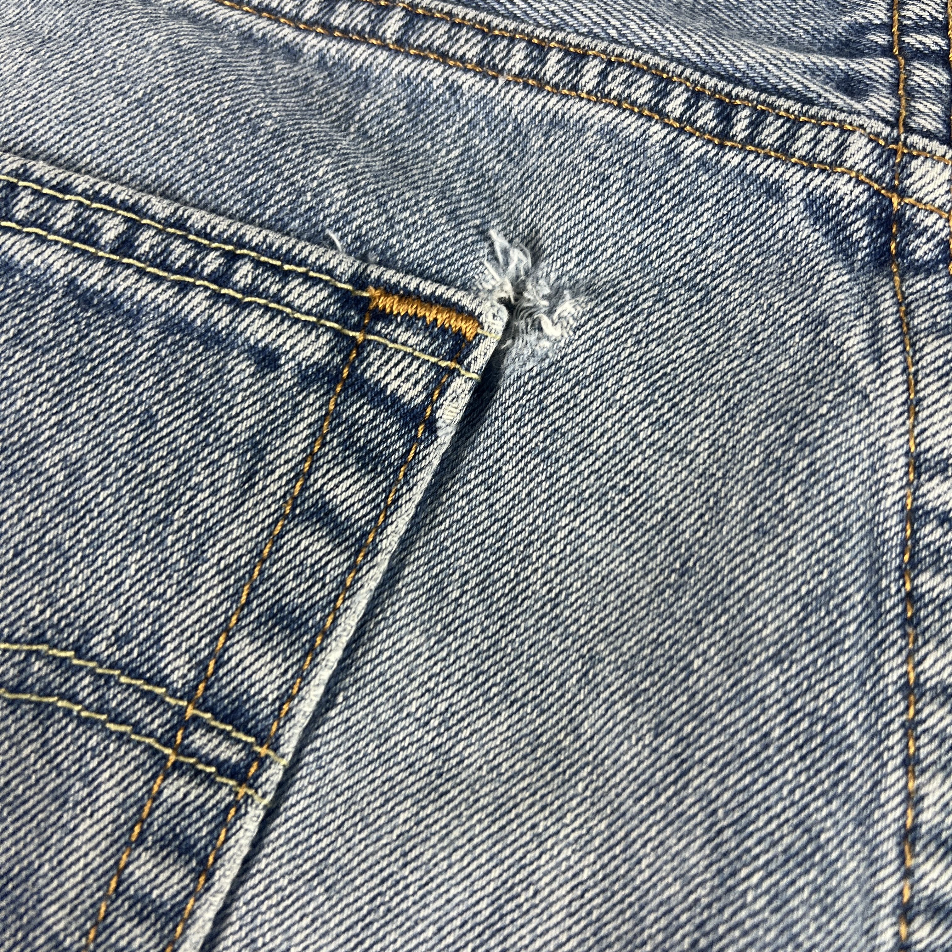 Levi's Levi's Jean Shorts 550 Faded Bermuda Cut Off Denim Jorts Size US 32 / EU 48 - 2 Thumbnail