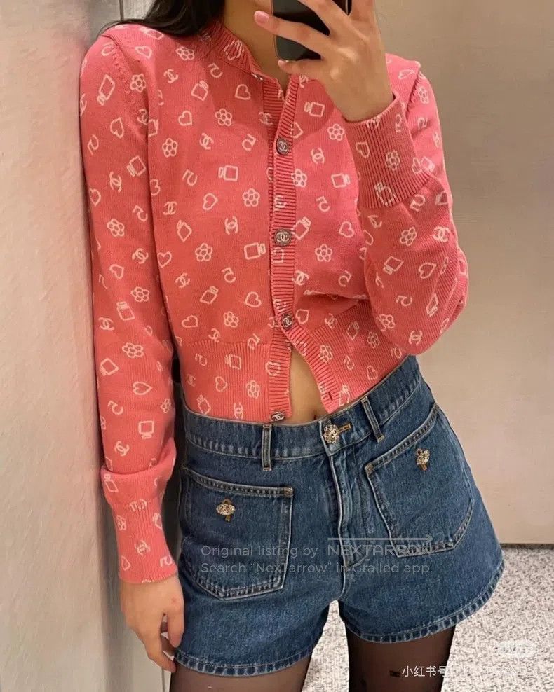 Chanel Chanel 23C show diamond buckle pink and white multi-elemen Size XS / US 0-2 / IT 36-38 - 8 Thumbnail