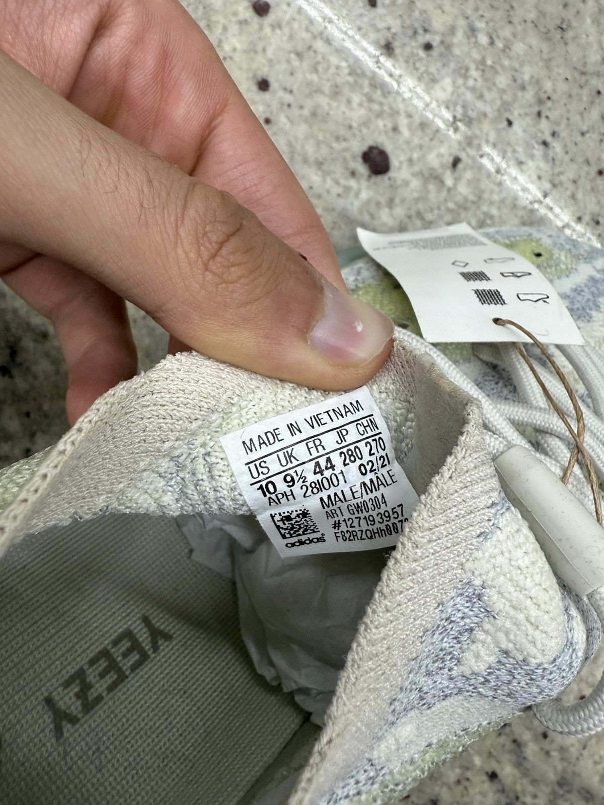Yeezy Yeezy Boost 380 aliens Size US 10 / EU 43 - 7 Thumbnail