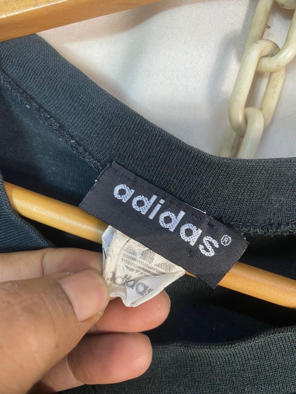 Adidas × Vintage Vintage adidas embroidered logo tshirt Size US L / EU 52-54 / 3 - 5 Thumbnail