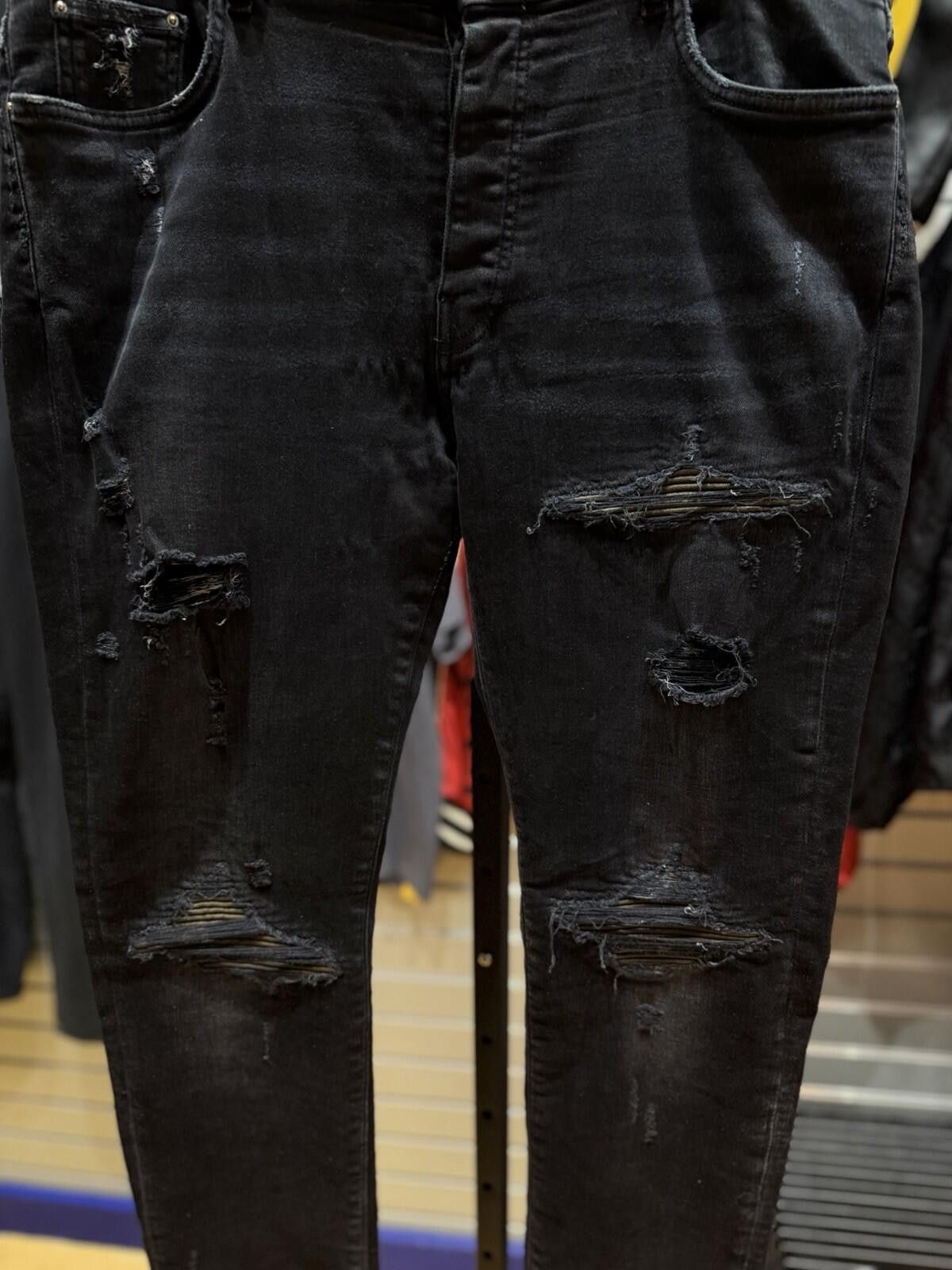 Amiri Size 36 - Amiri Black Camo Logo Jeans 100% Authentic Quick Size US 36 / EU 52 - 3 Thumbnail