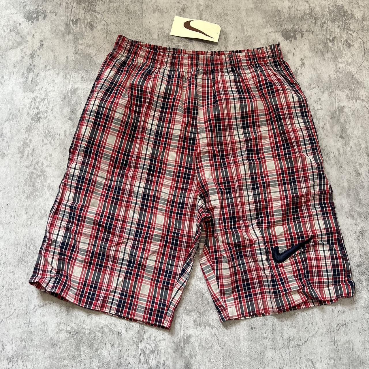 Nike 90s Nike Vacation Summer Rap hip hop Big Swoosh Size US 30 / EU 46 - 1 Thumbnail