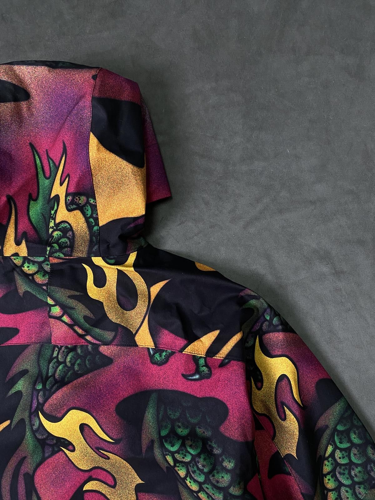 Japanese Brand Whoosis Year of Dragon Limited Windbreaker Jacket Coat Large Size US L / EU 52-54 / 3 - 9 Thumbnail
