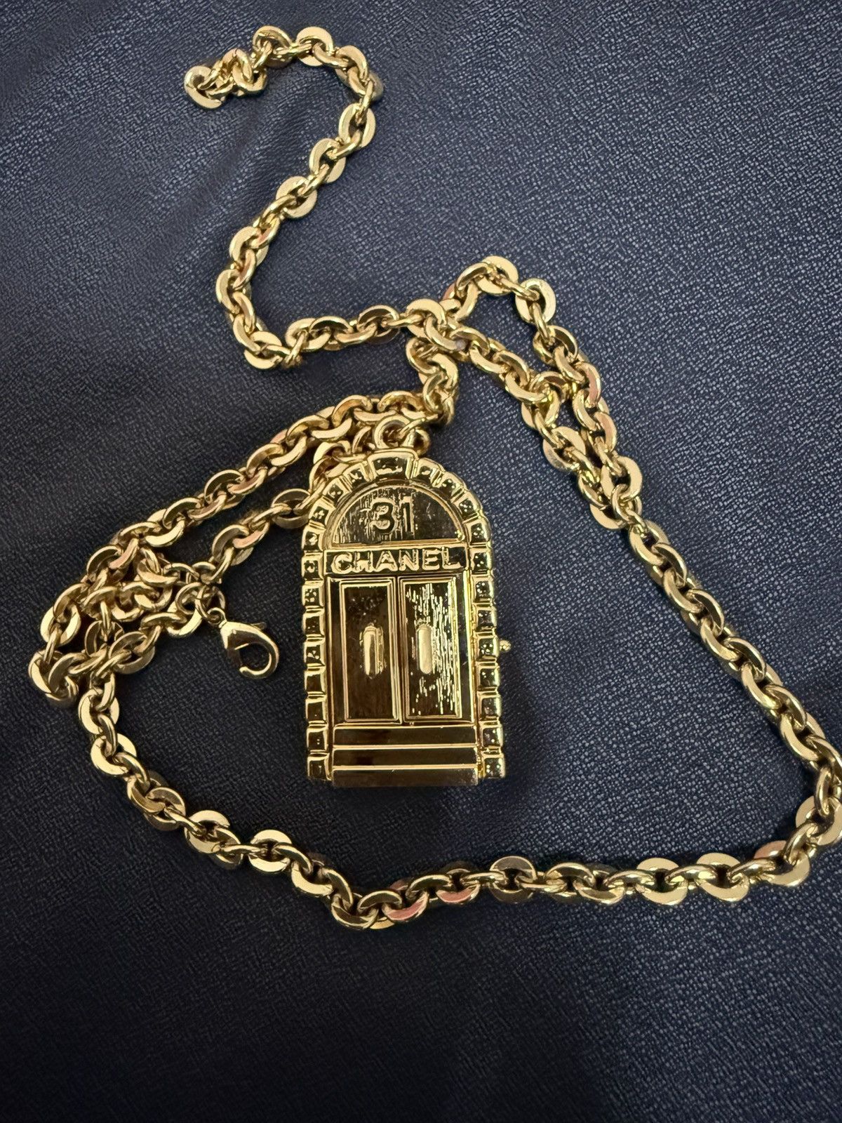 Chanel CHANEL Runway 31 Rue Cambon Door Long Necklace Gold Size ONE SIZE - 4 Thumbnail