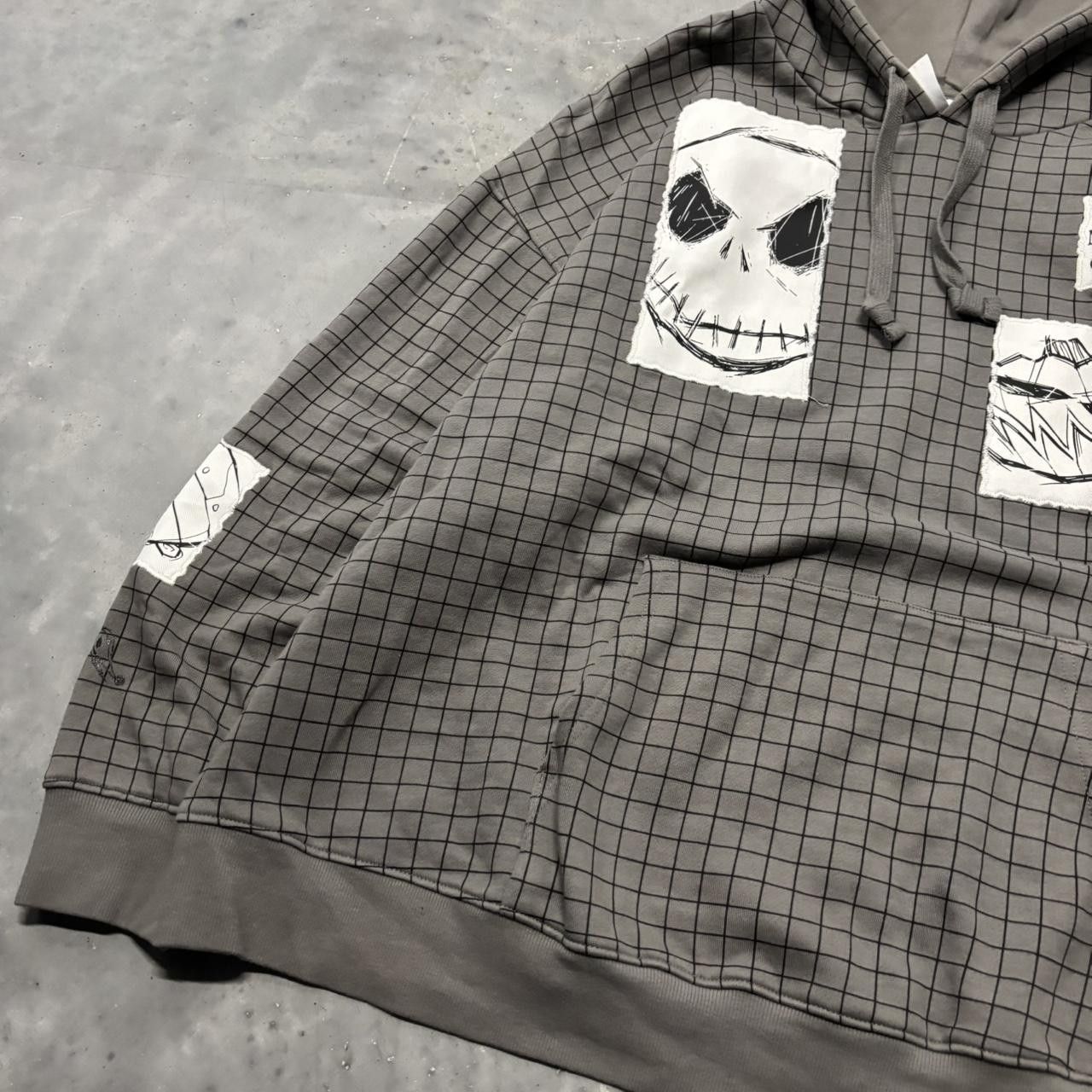 Disney × Vintage Crazy Vintage Y2K/2000s Disney Nightmare Before Christmas Grunge Emo Hoodie! Size US XXL / EU 58 / 5 - 2 Thumbnail