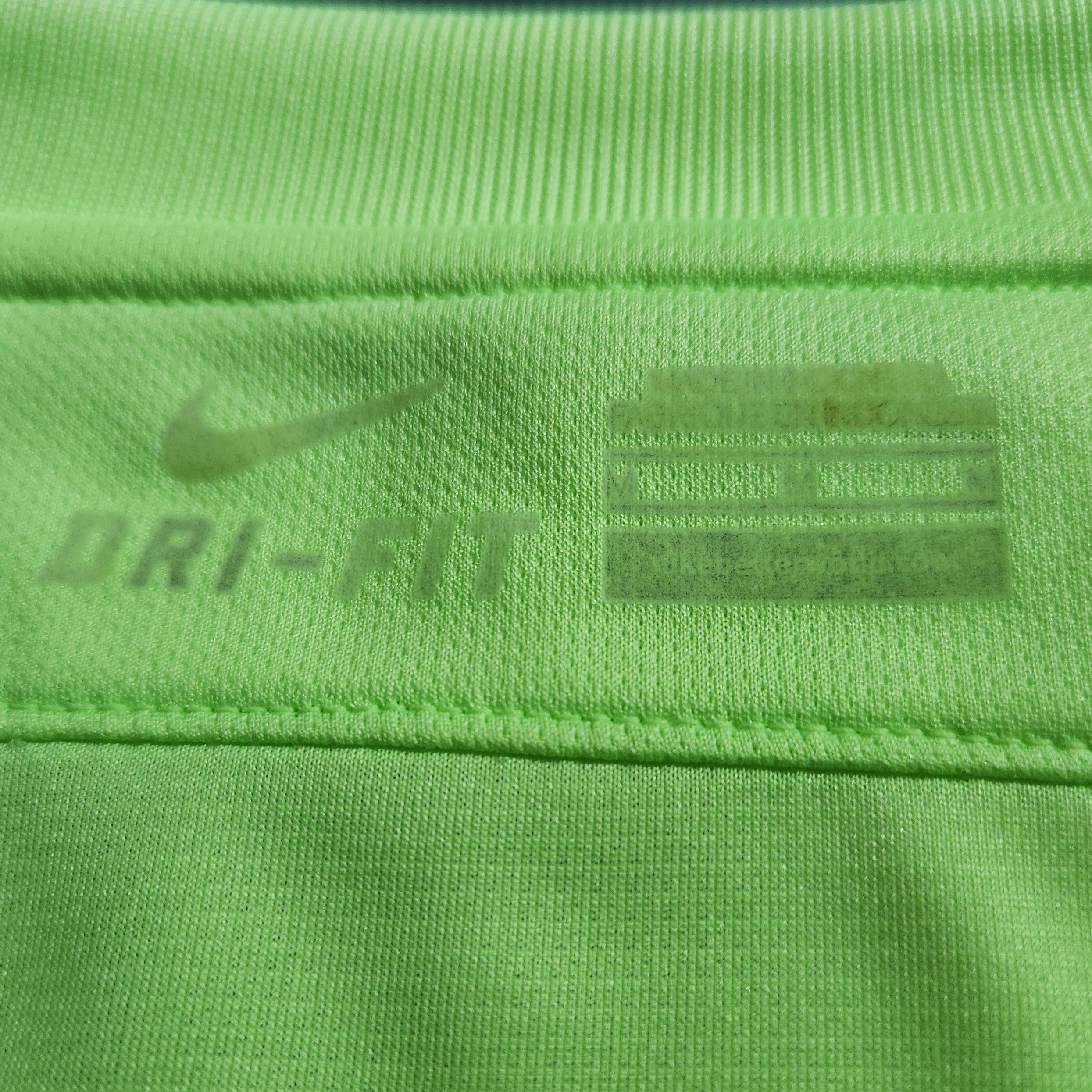 Nike Authentic Manchester City AGUERO 2015-2016 15/16 3rd Third Size US M / EU 48-50 / 2 - 10 Thumbnail