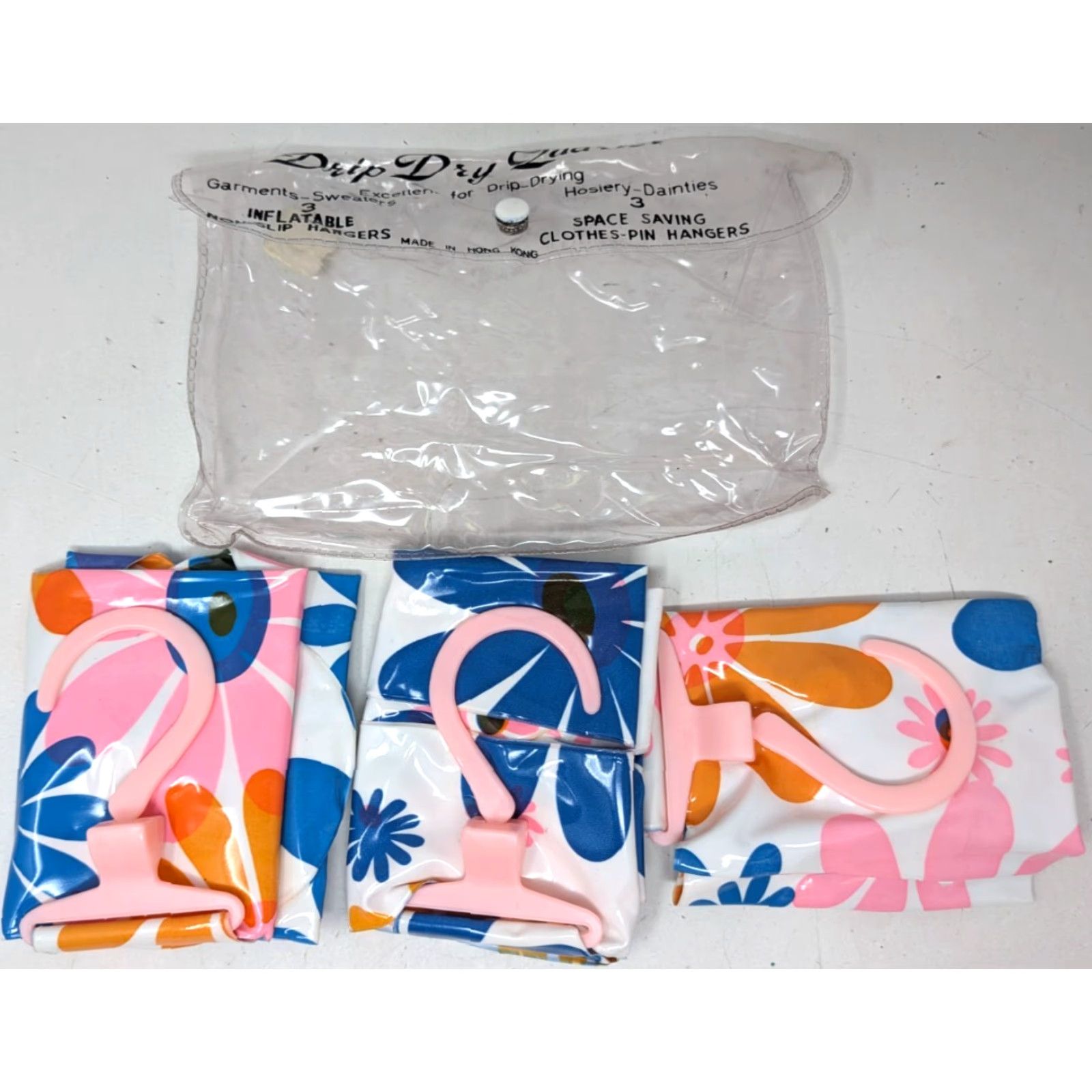 Vintage VINTAGE Drip Dry Quartet 3 Inflatable Non Slip Clothes Pin Hangers Hong Kong Size ONE SIZE - 2 Thumbnail
