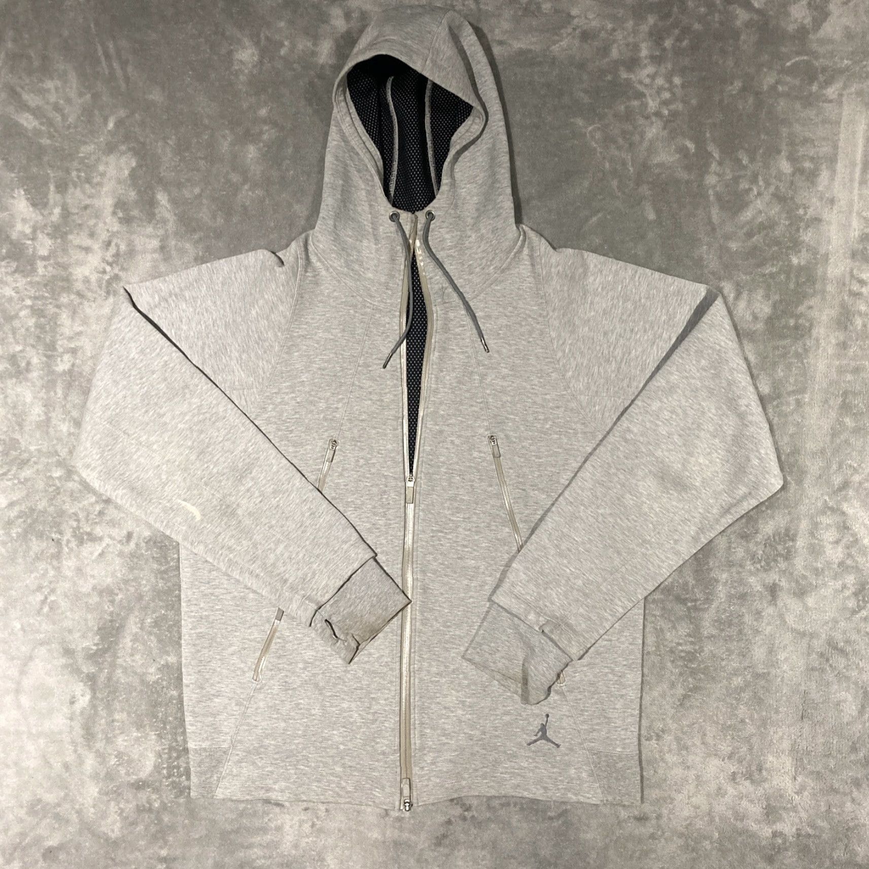 Jordan Brand Nike Air Jordan Hoodie Mens XL Full Zip Tech Grey Gray 688990 063 Jumpman Jumpman Nike Air Jordan Hoodie Mens XL Full Zip Tech Grey Gray 688990 063 Size US XL / EU 56 / 4 - 2 Thumbnail