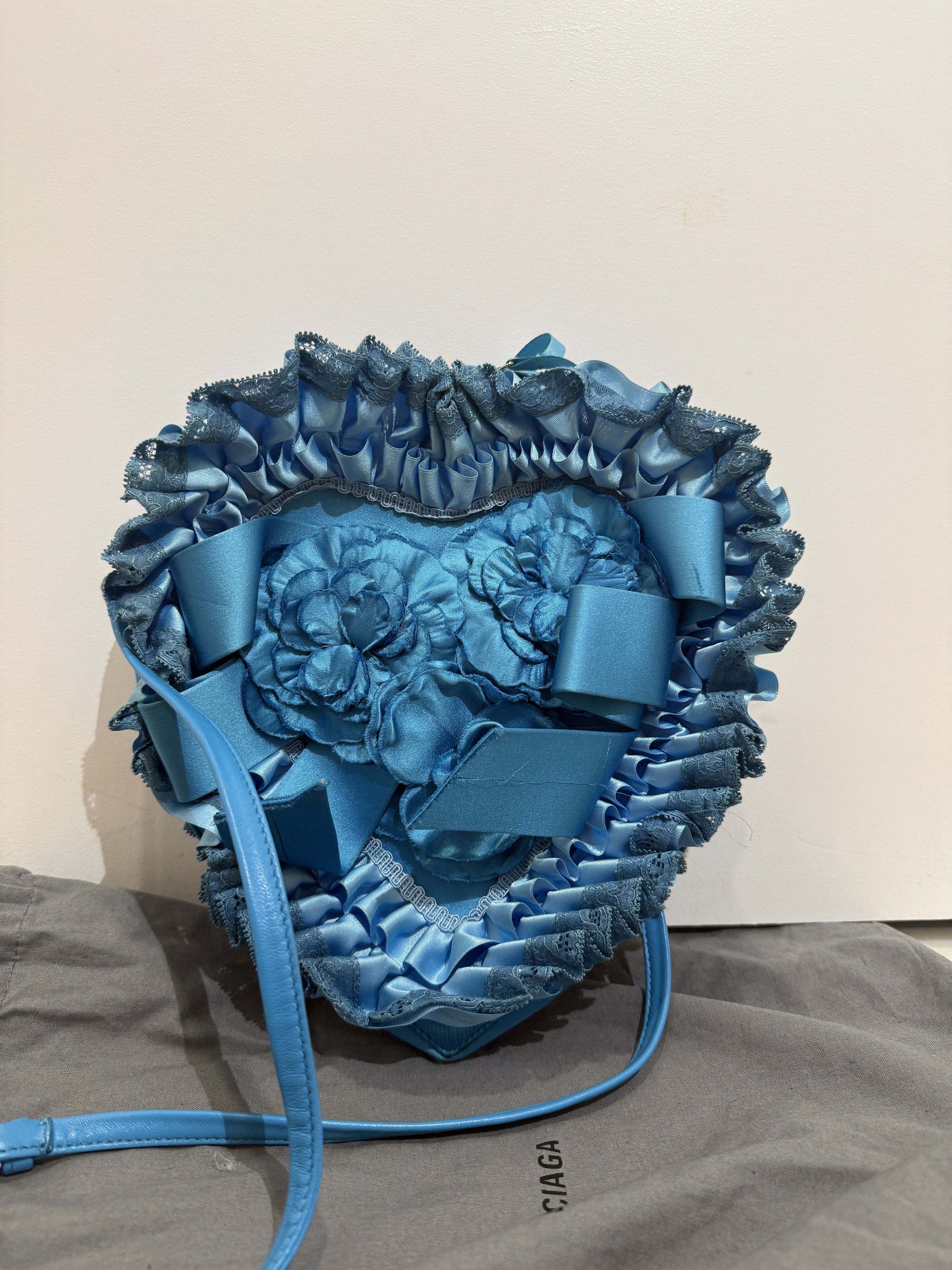 Balenciaga SS19 Heart Satin Bag Size ONE SIZE - 5 Thumbnail