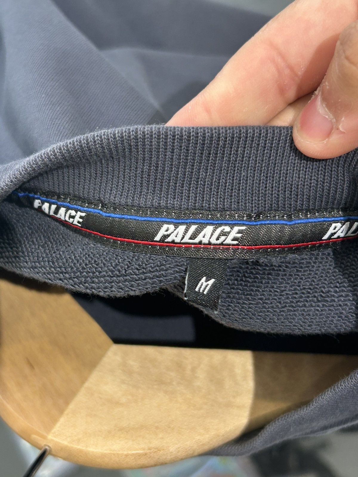 Palace Palace basically A crew navy crewneck Size US M / EU 48-50 / 2 - 5 Thumbnail