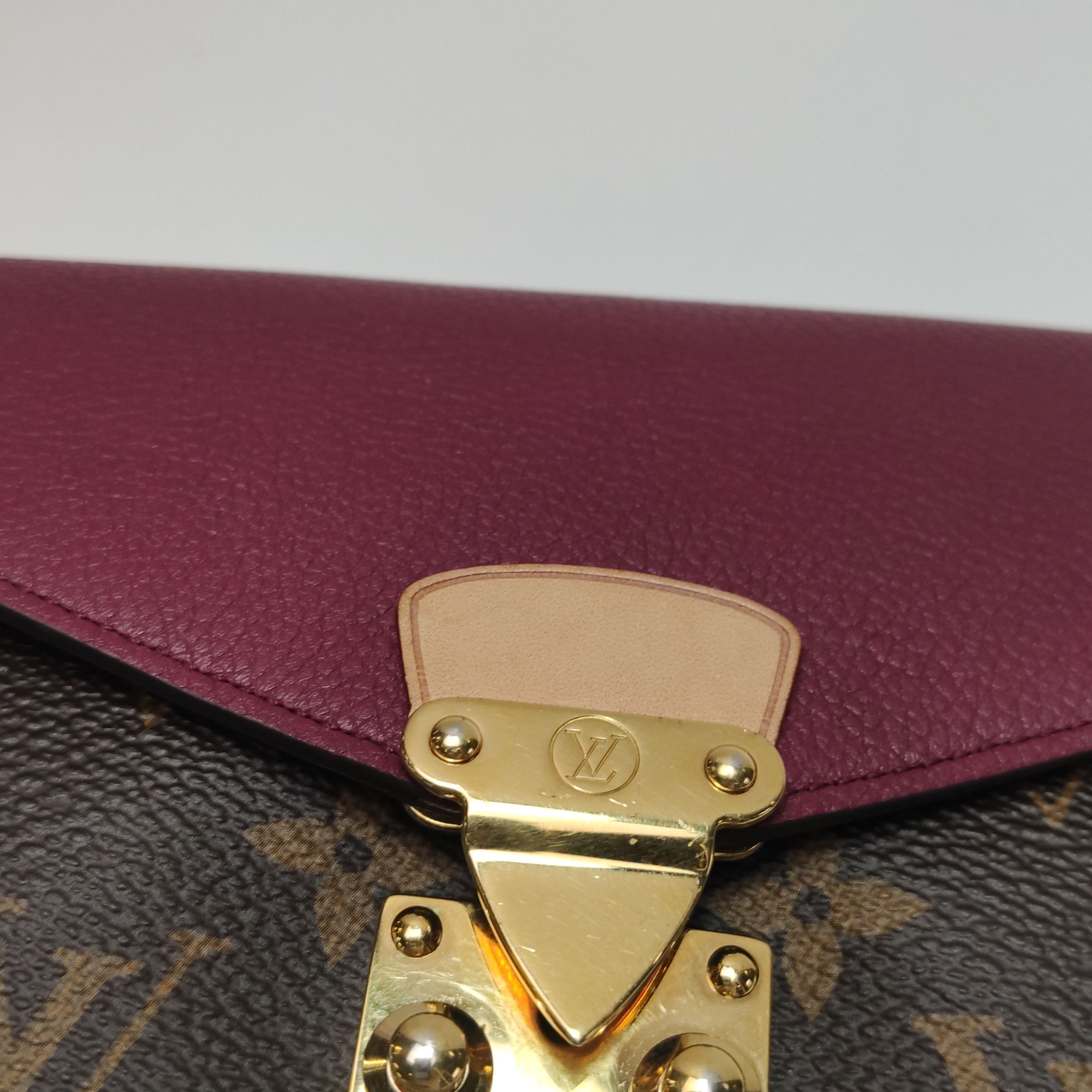 Louis Vuitton Louis Vuitton (LV) PALLAS Legend Bag Large Cowhide Vegetabl Size ONE SIZE - 4 Thumbnail
