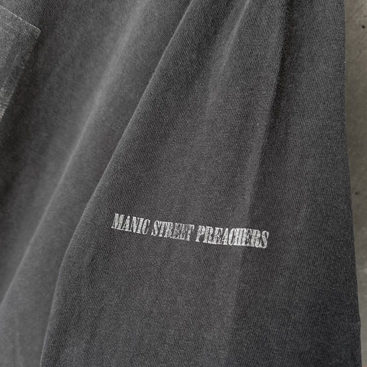 Band Tees 90’s FADED Manic Street Preachers Long-Sleeve Shirt Size US XL / EU 56 / 4 - 5 Thumbnail