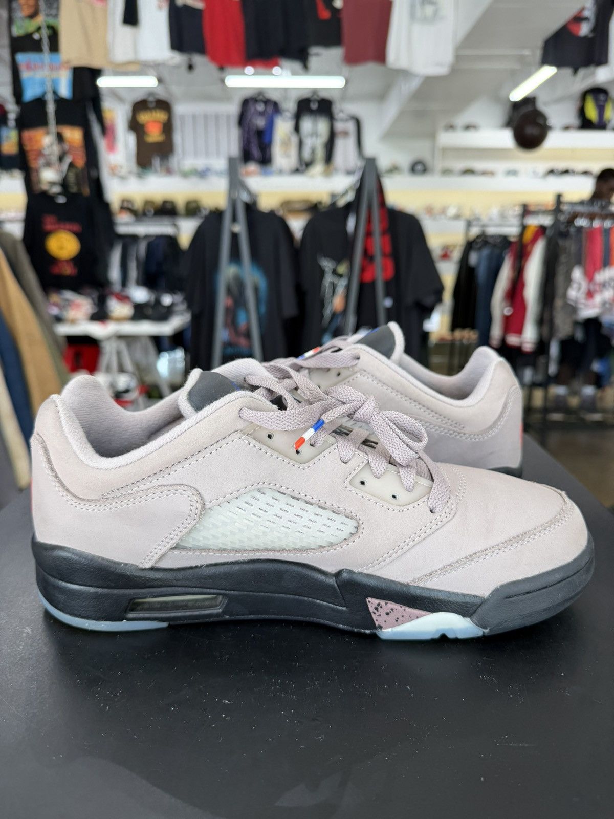 Jordan Brand Air Jordan 5 Low PSG Size 7.5 (2022) Size US 7.5 / EU 40-41 - 3 Thumbnail