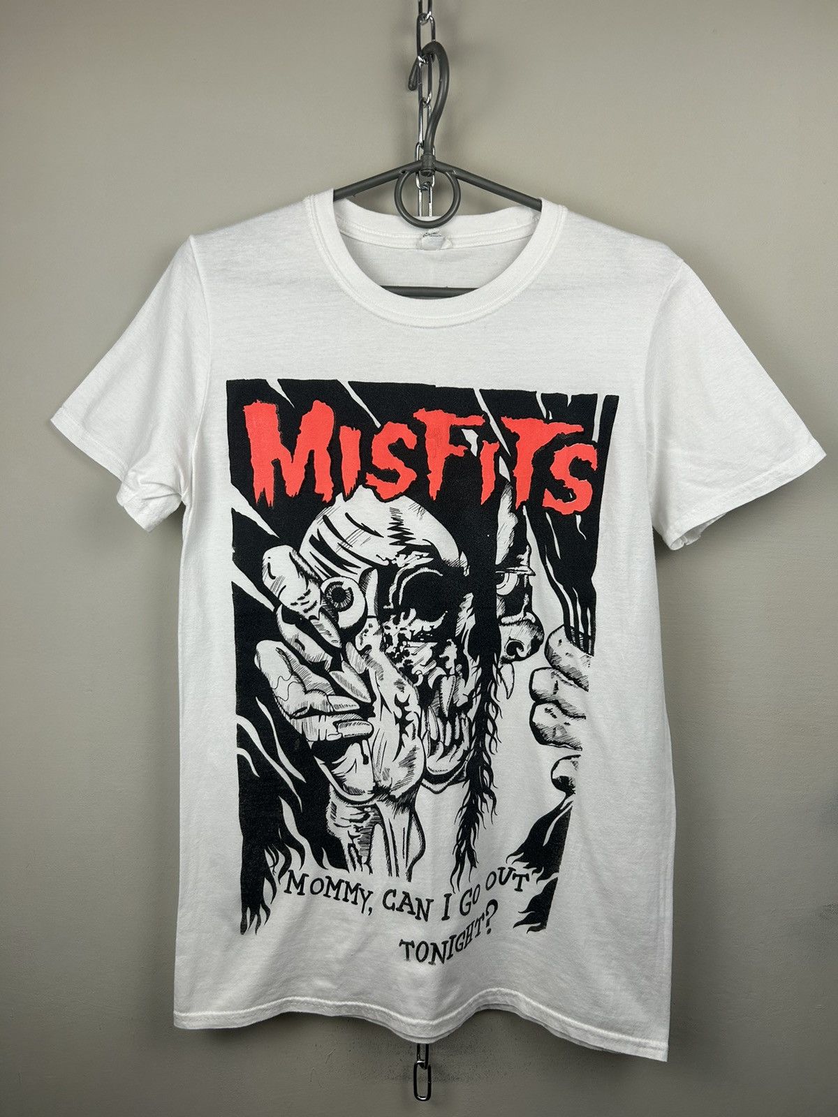 Band Tees Misfits Mommy Can l go out tonight t shirt band Size US S / EU 44-46 / 1 - 1 Thumbnail