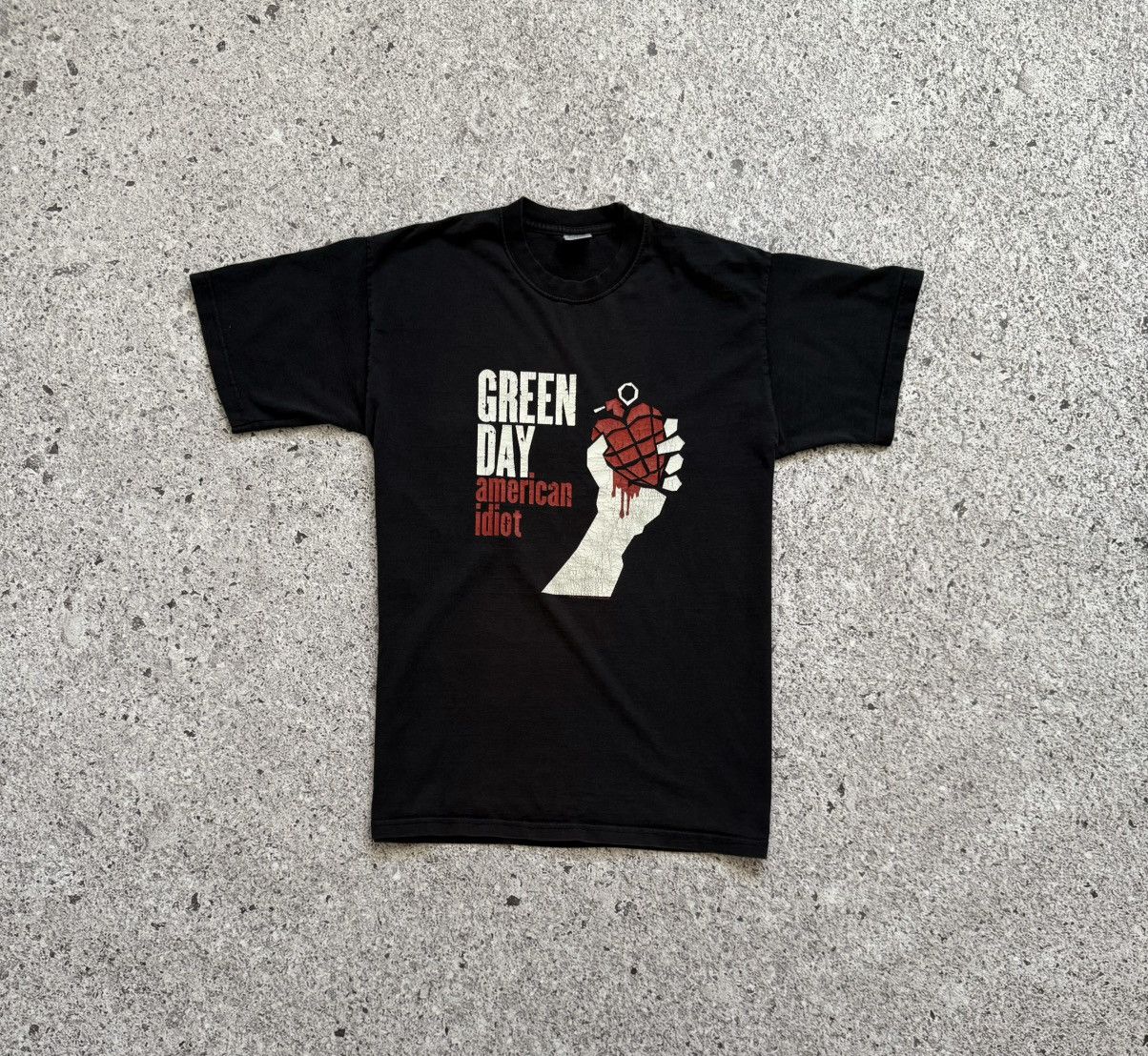 Band Tees × Vintage Vintage BLUE 2004 Green Day American Idiot Album t-shirt Size US M / EU 48-50 / 2 - 2 Thumbnail