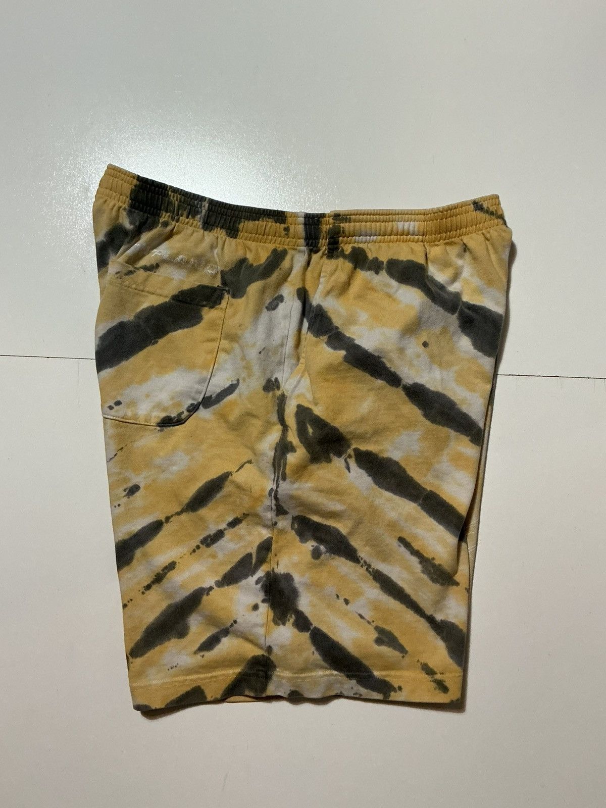 Hypland Hypland X Naruto Shippuden Tie Dye Manga Anime 8” Shorts Size US 34 / EU 50 - 4 Thumbnail