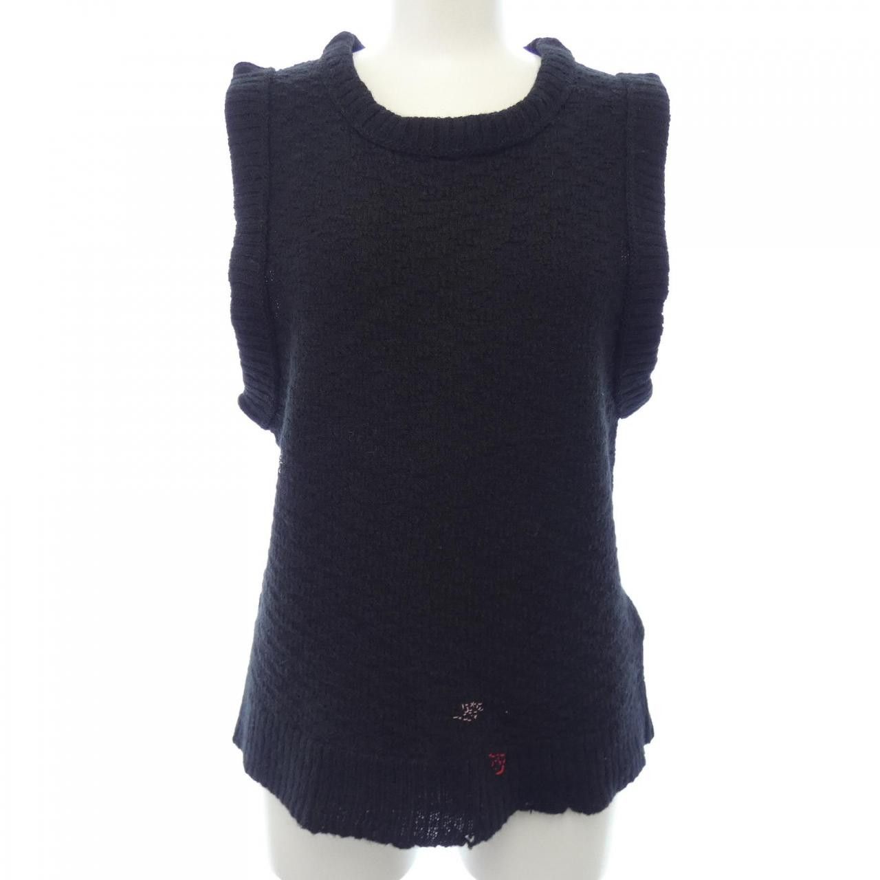 Maison Margiela Maison Martin Margiela Maison Margiela S67FB0038 Vest Others Tops S67FB0038 DUTY FREE for USA Size ONE SIZE - 1 Thumbnail