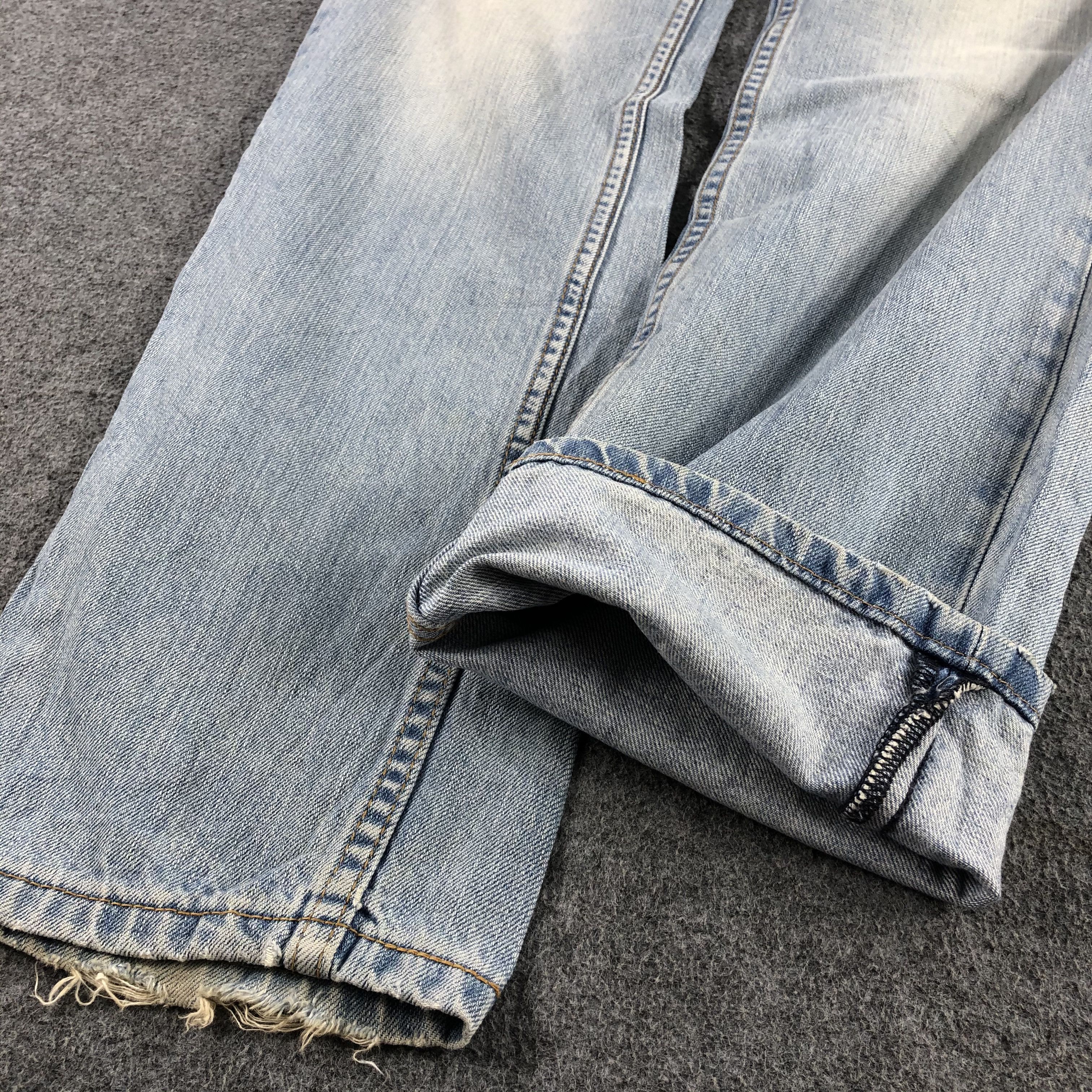 Levi's Vintage Light Wash Levis 511 Jeans-J2281 Size US 35 - 7 Thumbnail