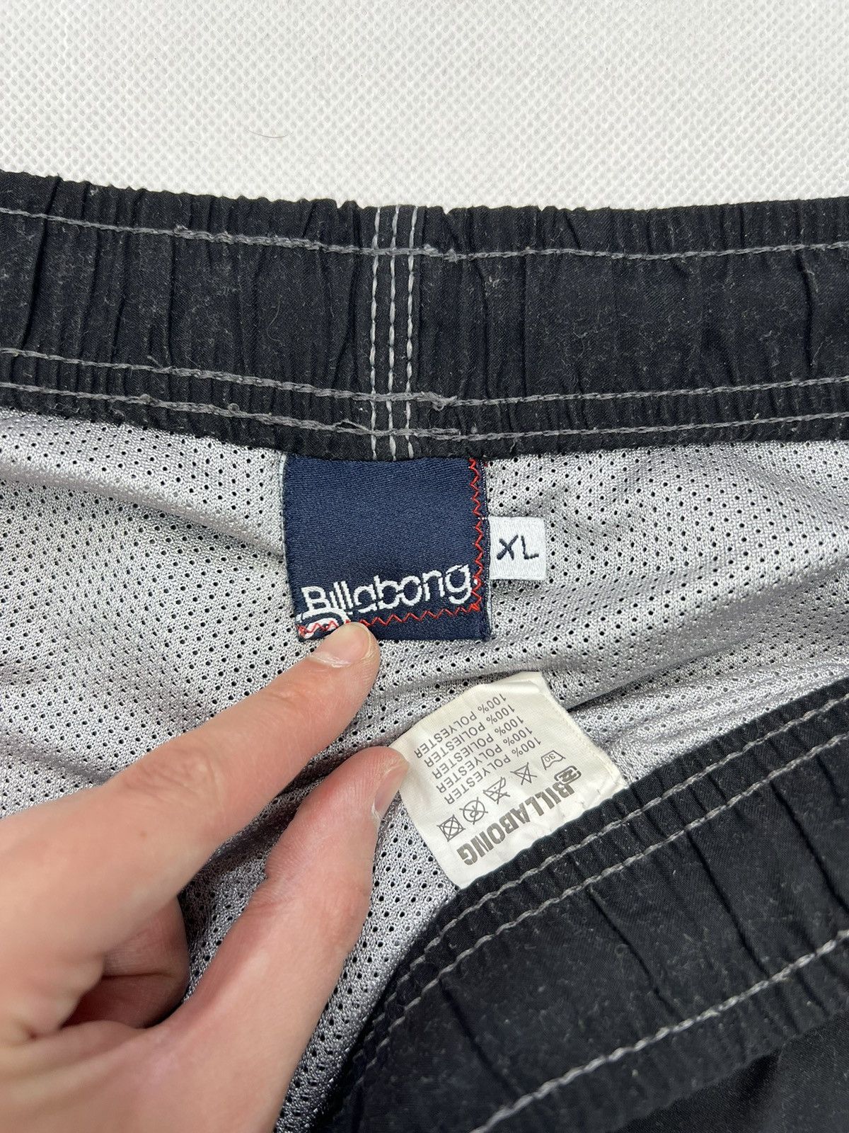 Billabong Shorts Billabong Big Logo Surf Vintage Size US 36 / EU 52 - 2 Thumbnail