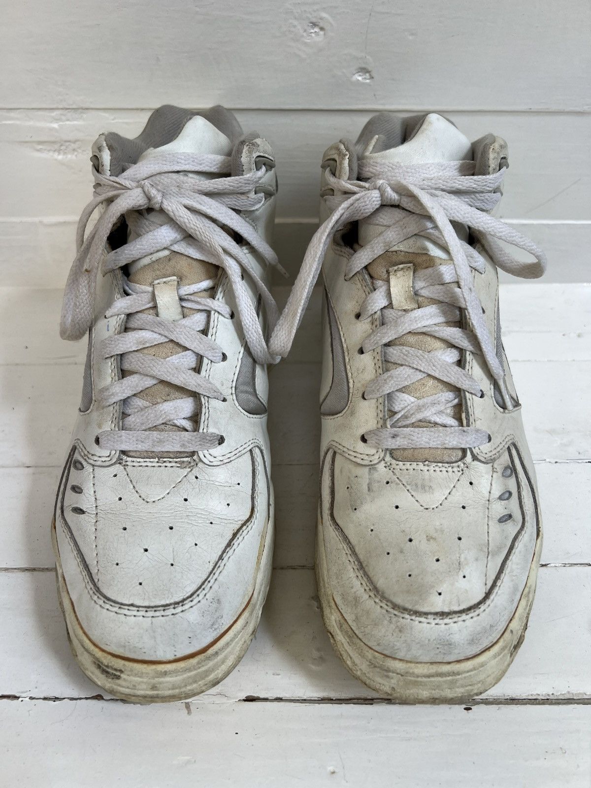 Converse Rare Converse CONS White Men Athletic Basketball Sneaker Size US 9.5 / EU 42-43 - 2 Thumbnail