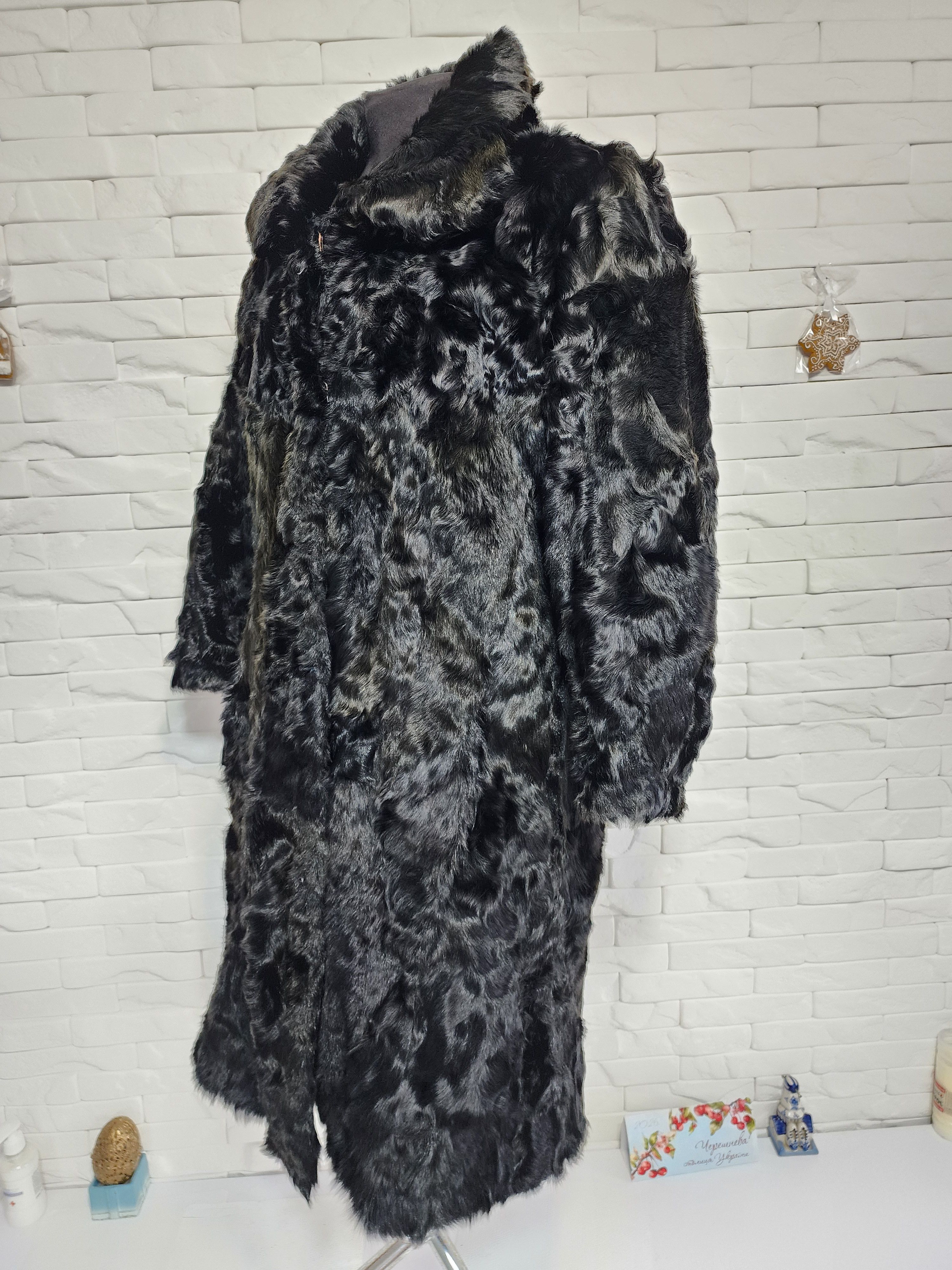 Other Black Goat Fur Coat: Women's Warm Outerwear Size L / US 10 / IT 46 - 2 Thumbnail