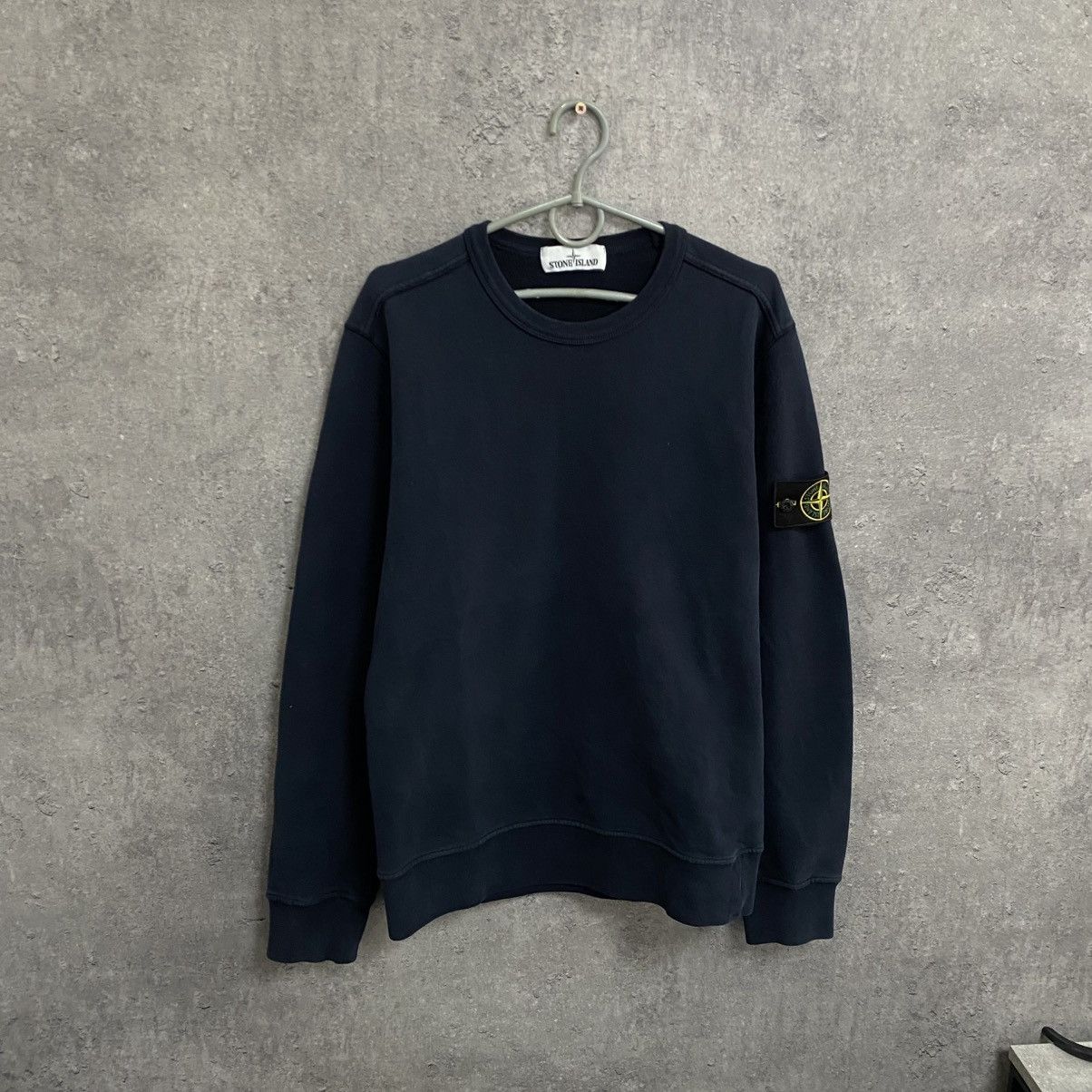 Stone Island Stone Island Sweatshirt Crewneck Size S Navy Size US S / EU 44-46 / 1 - 1 Thumbnail