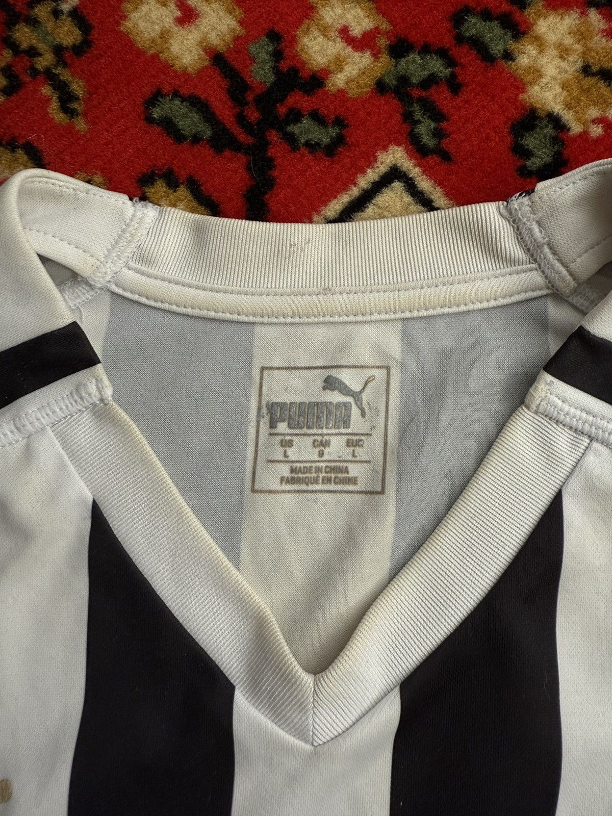 Puma Blokecore puma Newcastle 2013 Striped Home Football Shirt L Size US L / EU 52-54 / 3 - 6 Thumbnail