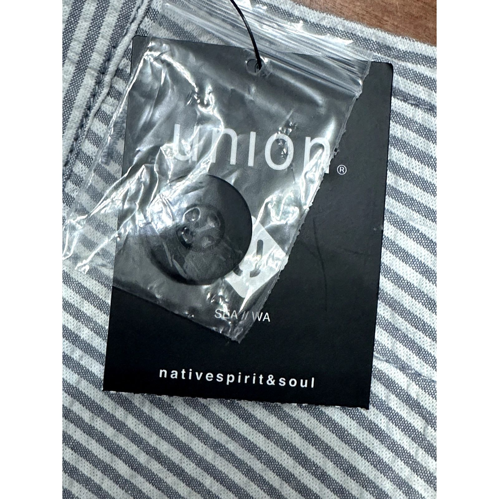Other Union Chino Shorts Striped Seersucker Gray/White 34R NWT Size US 34 / EU 50 - 8 Thumbnail