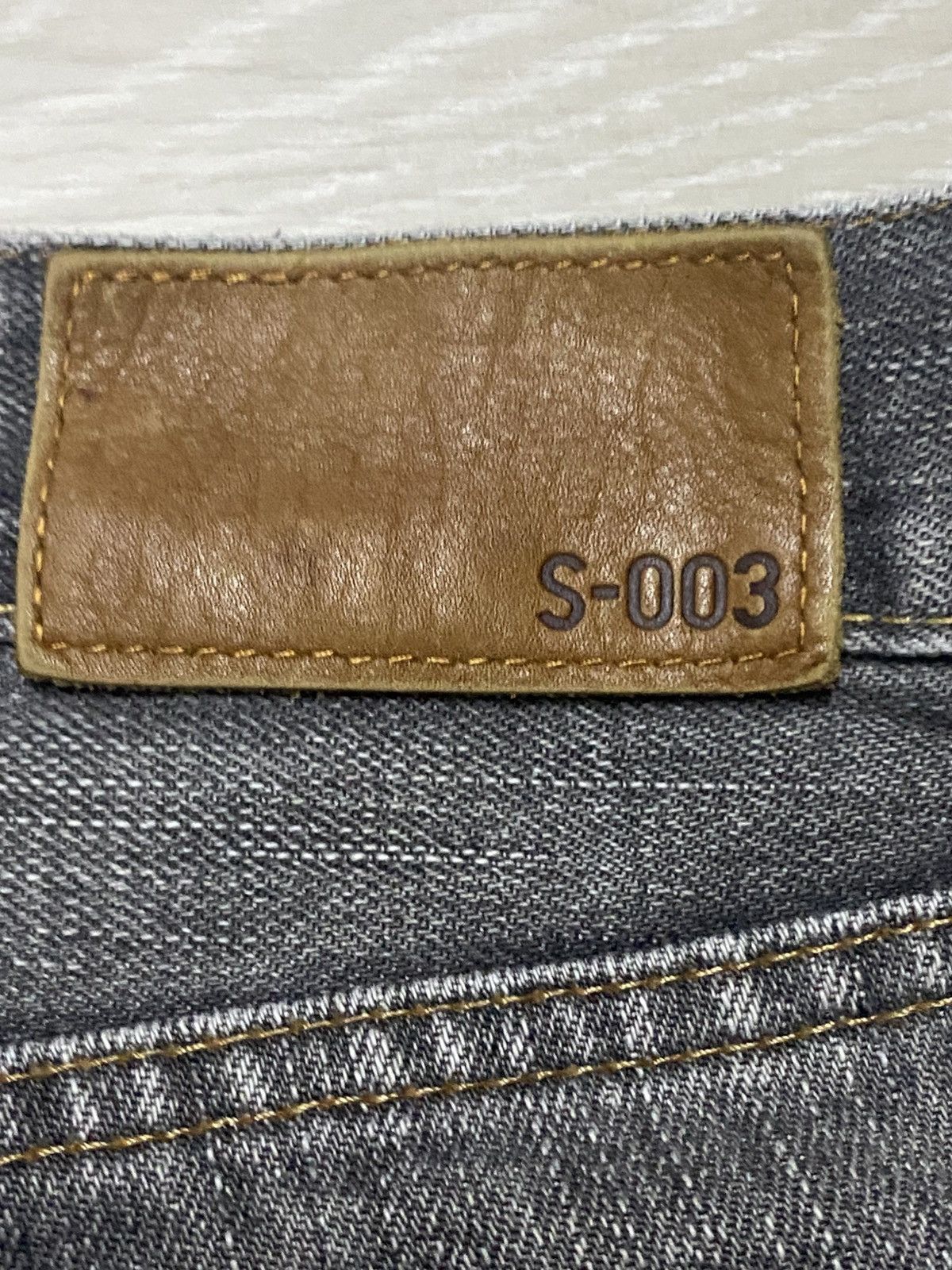 Uniqlo Vintage Uniqlo S003 Stone Wash Distressed Baggy Jeans Size US 37 - 11 Thumbnail
