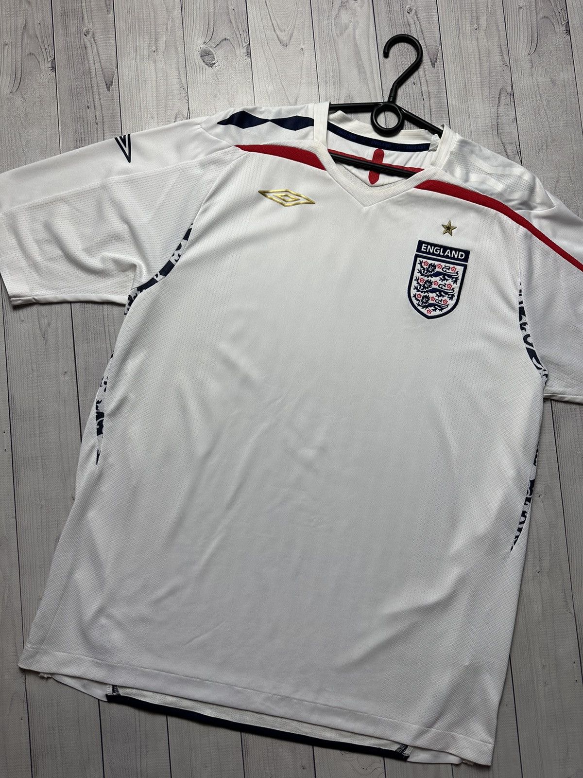 Umbro × Vintage Vintage England soccer jersey Umbro size XL Size US XL / EU 56 / 4 - 2 Thumbnail