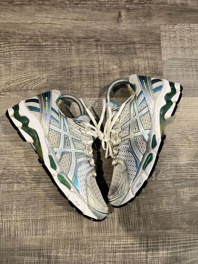 Asics ASICS • WMNS GEL-Kayano 17 (6M) Size US 6 / EU 39 - 10 Thumbnail