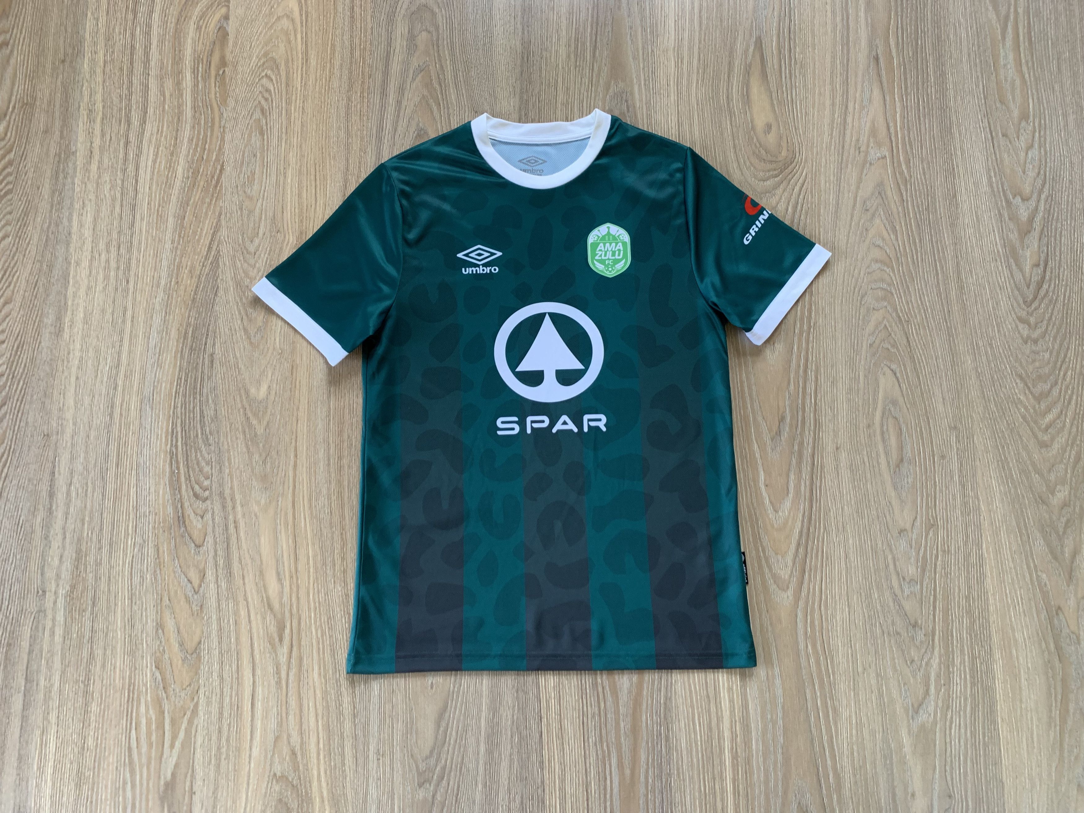 Umbro × Vintage Umbro AmaZulu FC Training Soccer Jersey T-Shirt Size US S / EU 44-46 / 1 - 10 Thumbnail