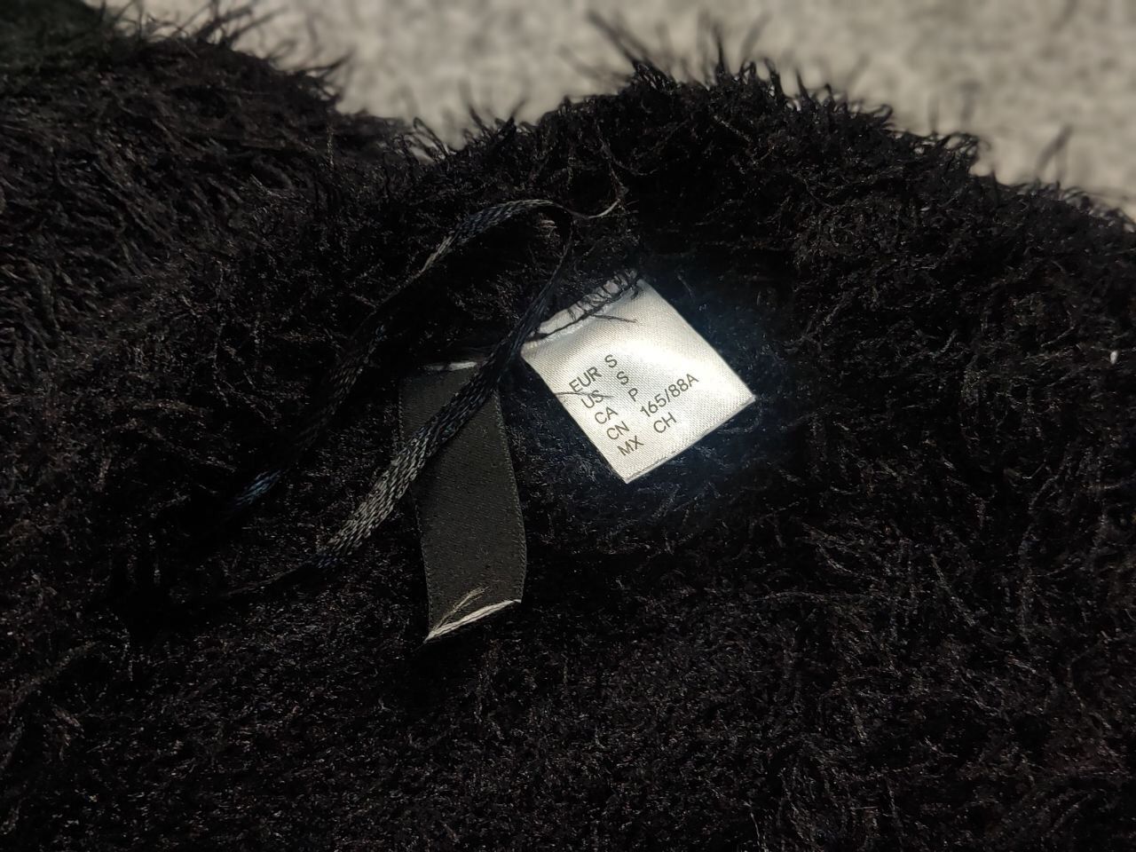 Japanese Brand Vintage 90's Japanese Mohair Black Style Fuzzy Sweater Y2K Size S / US 4 / IT 40 - 17 Thumbnail