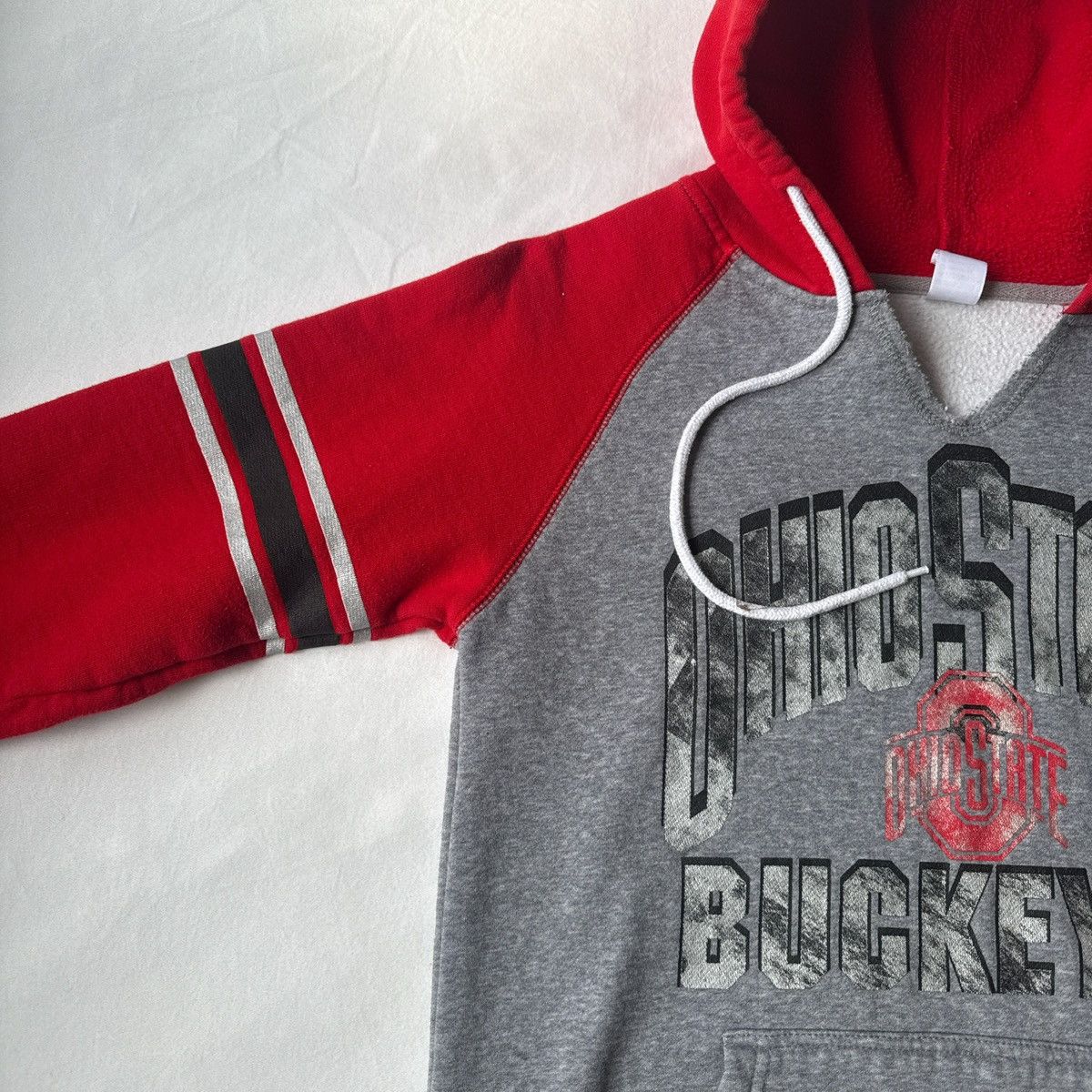 Vintage Vintage Ohio State Buckeyes Graphic Hoodie Grey & Red Medium Size US M / EU 48-50 / 2 - 5 Thumbnail