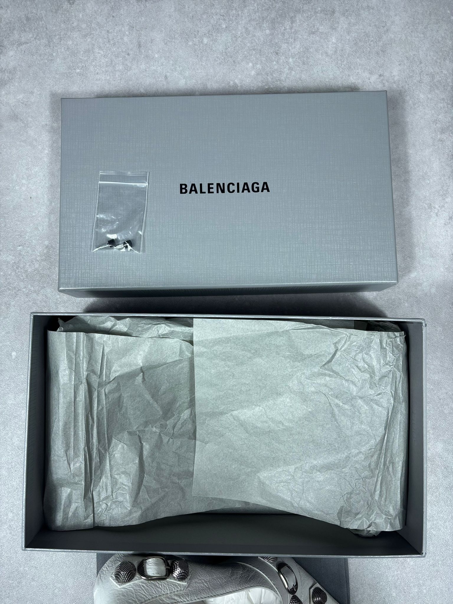 Balenciaga Balenciaga Cagole Pump H90 Arena White Aged Nickel US 8 Size US 8 / IT 38 - 13 Thumbnail