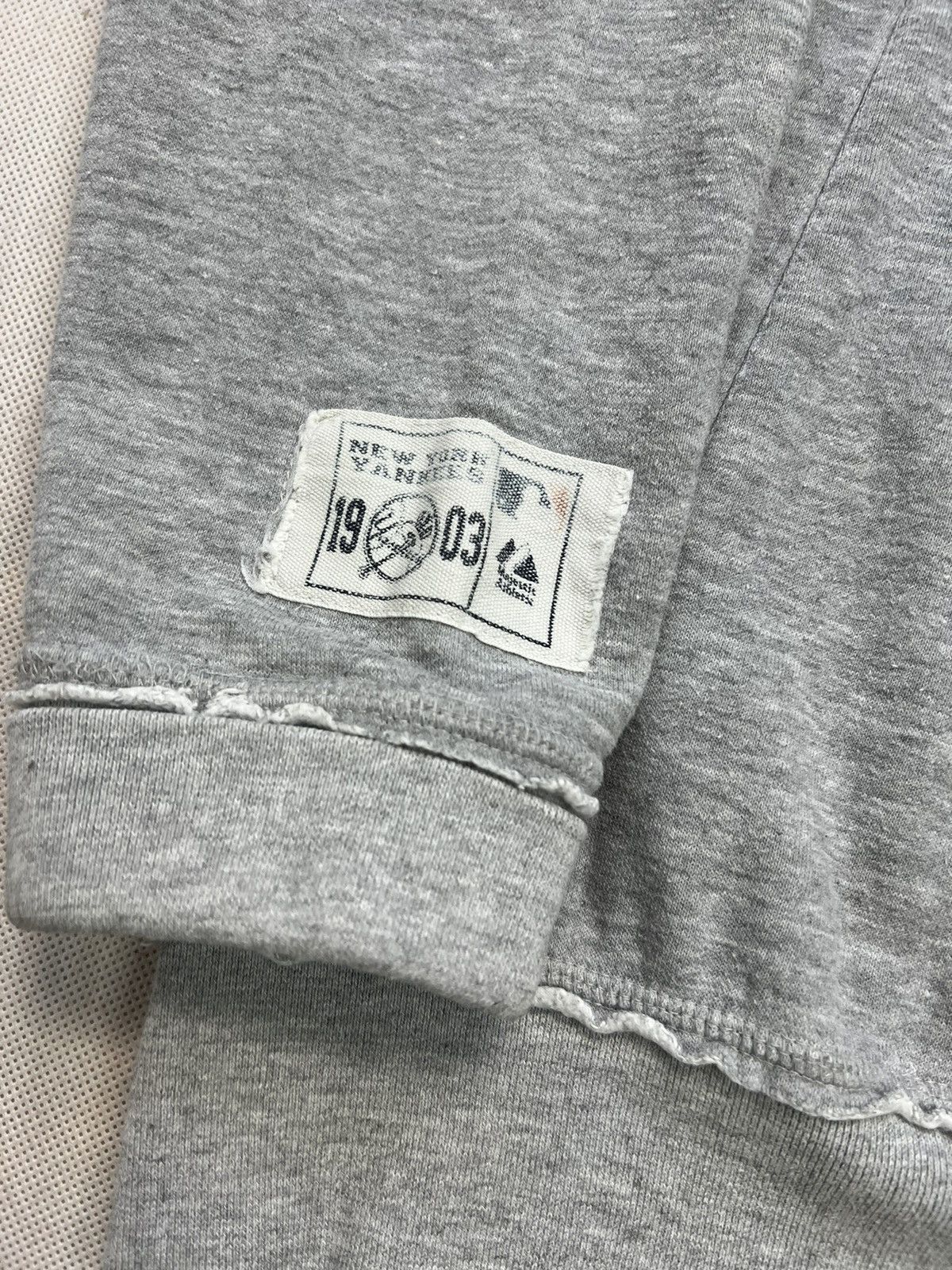 Majestic × New York Yankees Hoodie New York Yankees Majestic Zipped Size US L / EU 52-54 / 3 - 2 Thumbnail