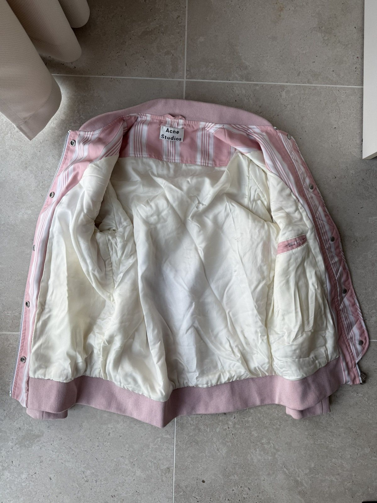 Acne Studios ACNE STUDIOS Varden pink white striped padded bomber jacket Size S / US 4 / IT 40 - 3 Thumbnail