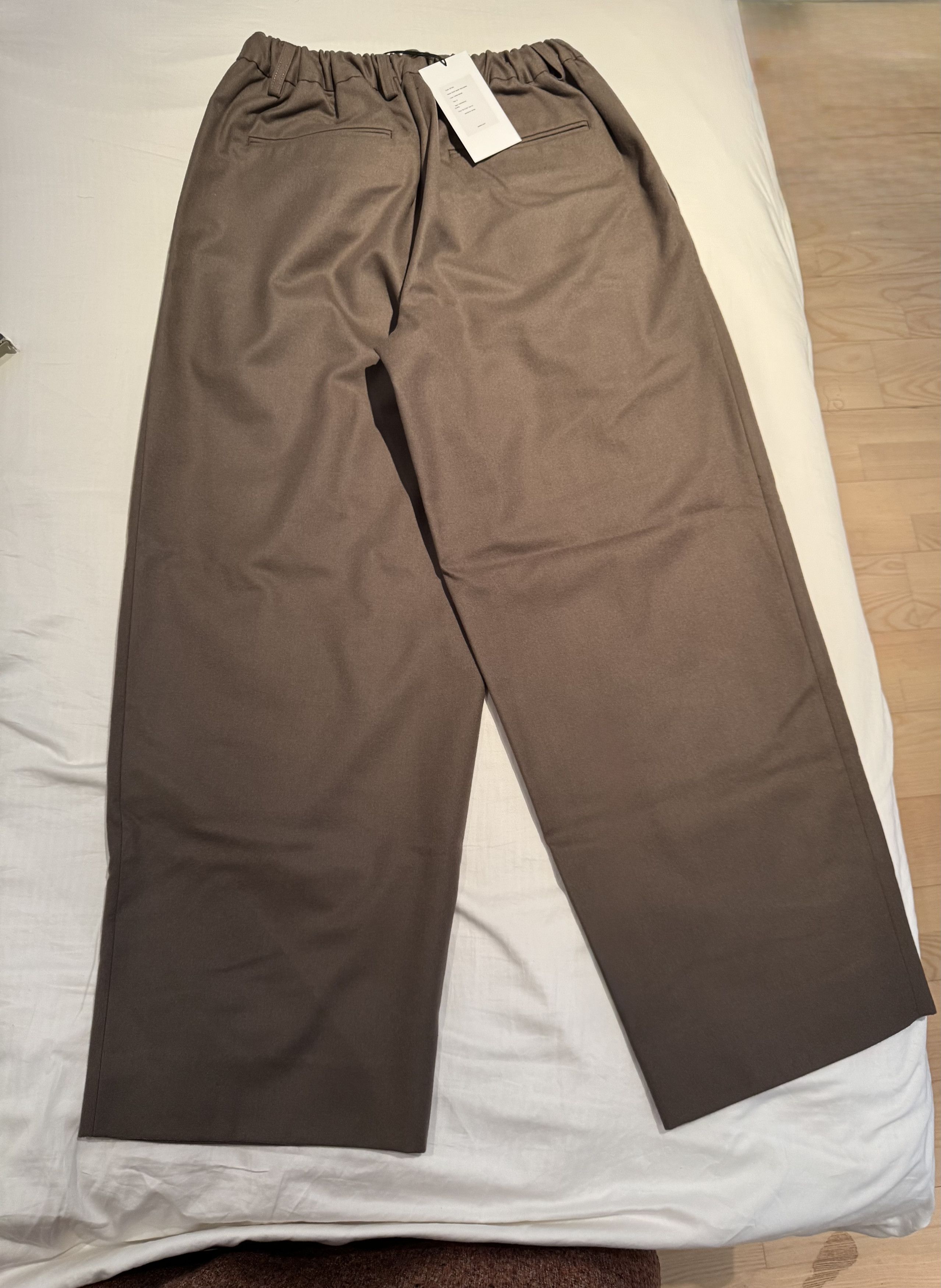 Stein SSSTEIN /Stein TWO TUCK EASY TROUSERS pants S dark beige NWT Size US 27 - 12 Thumbnail