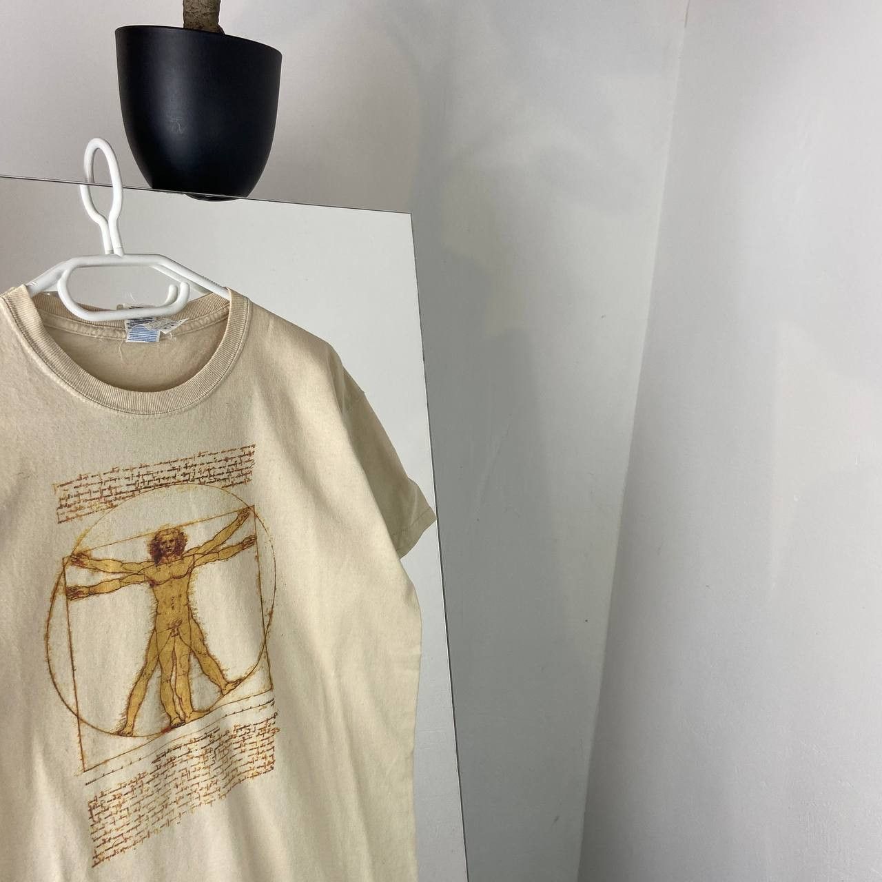 Vintage Leonardo Da Vinci Vintage 2000s Virtuvian Man Art T-Shirt Size US M / EU 48-50 / 2 - 2 Thumbnail