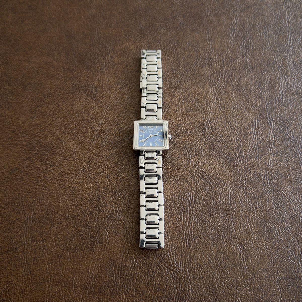 Balenciaga Vintage Blue Dial Circle Case Stainless Steel Quartz Watch Size ONE SIZE - 1 Thumbnail
